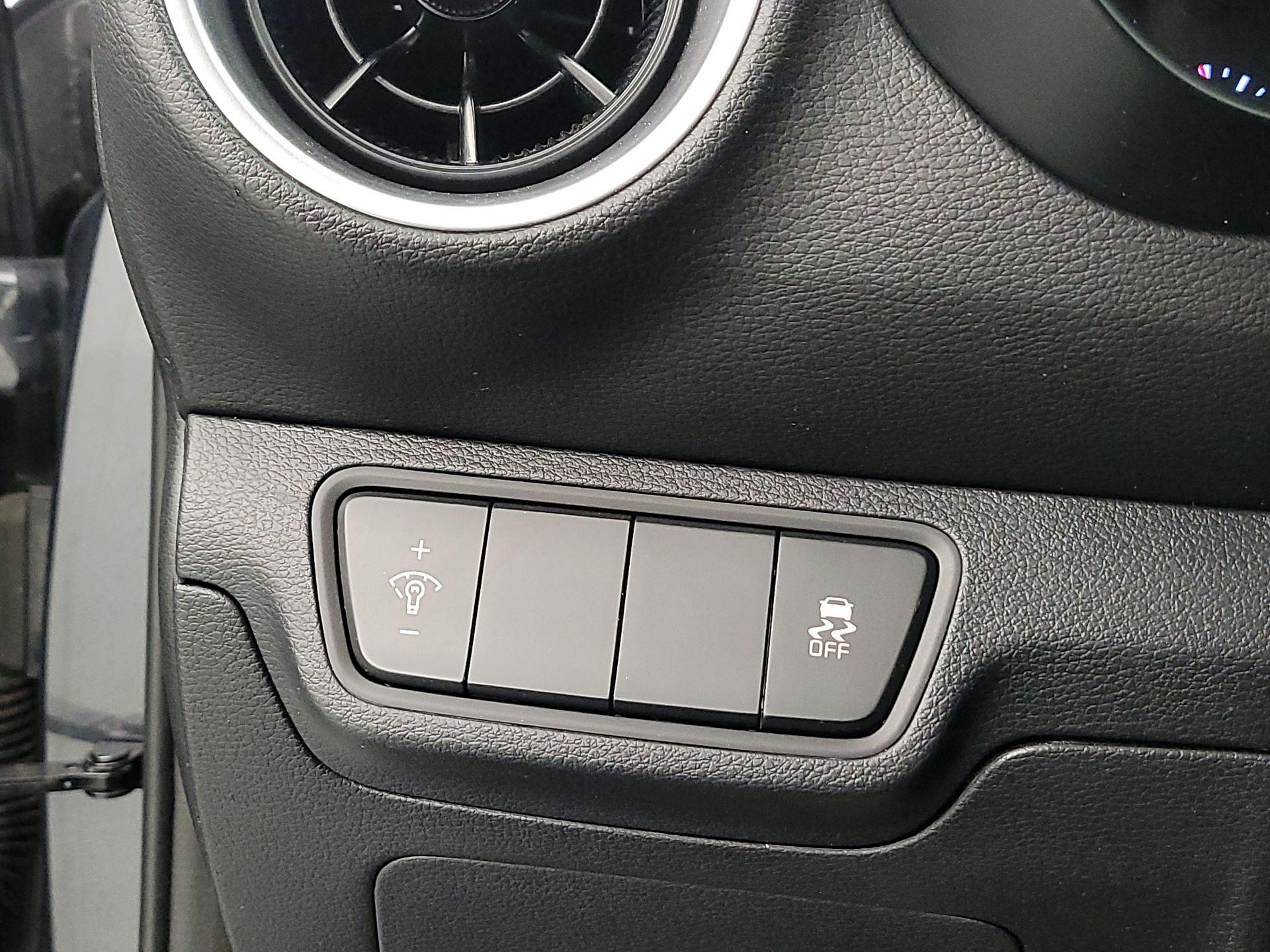 Thumbnail: 2024 Kia Forte - 13