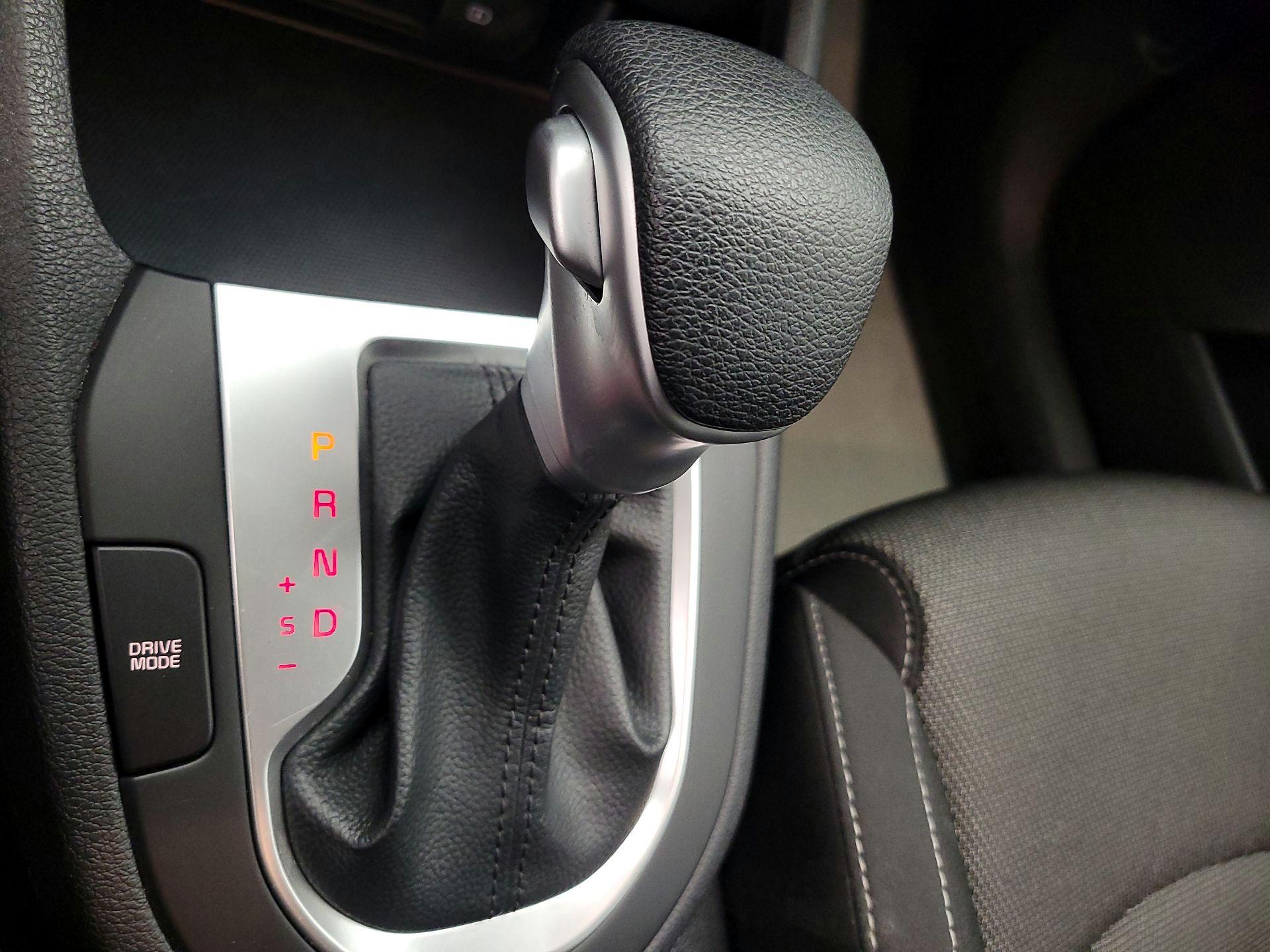 Thumbnail: 2024 Kia Forte - 17