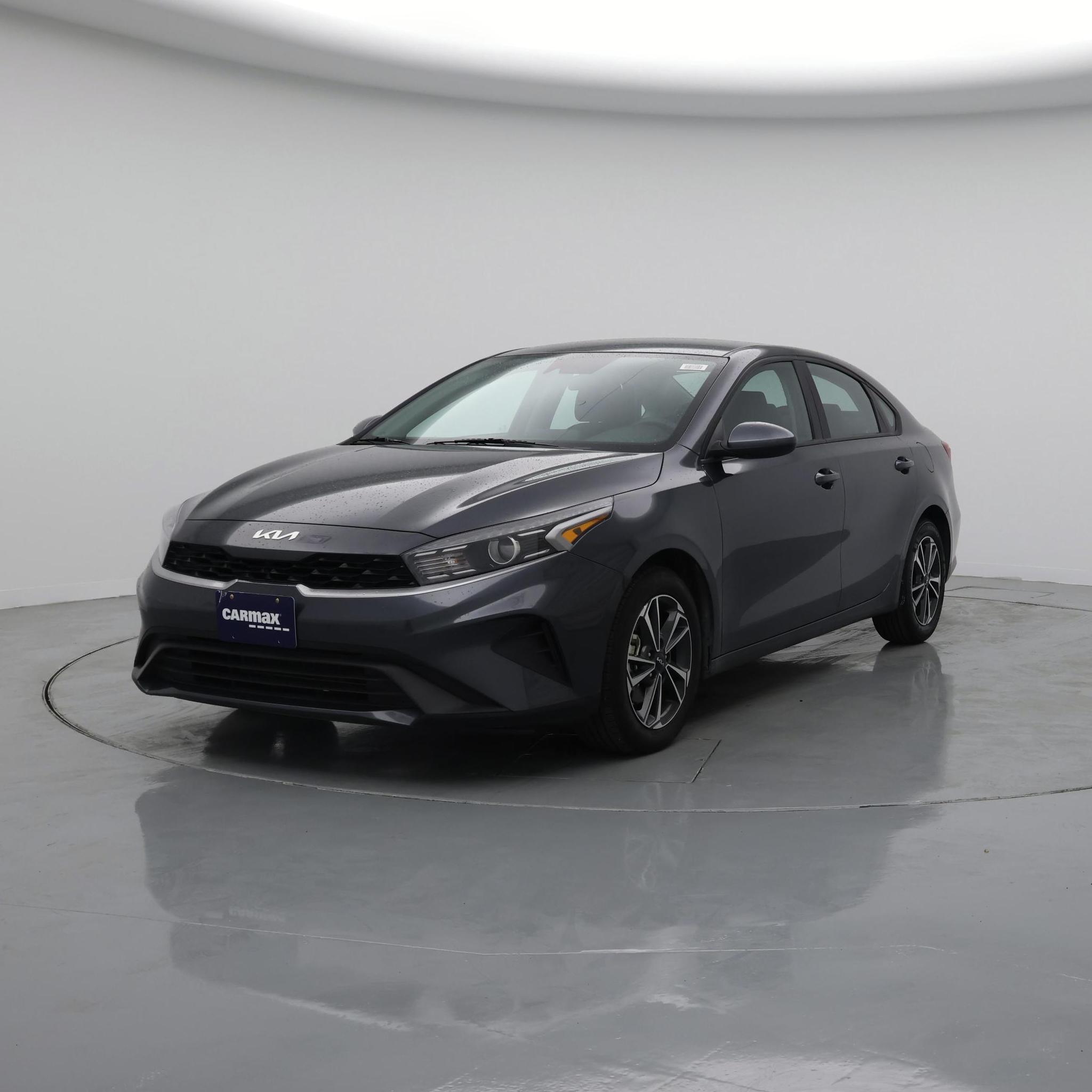 Thumbnail: 2024 Kia Forte - 4