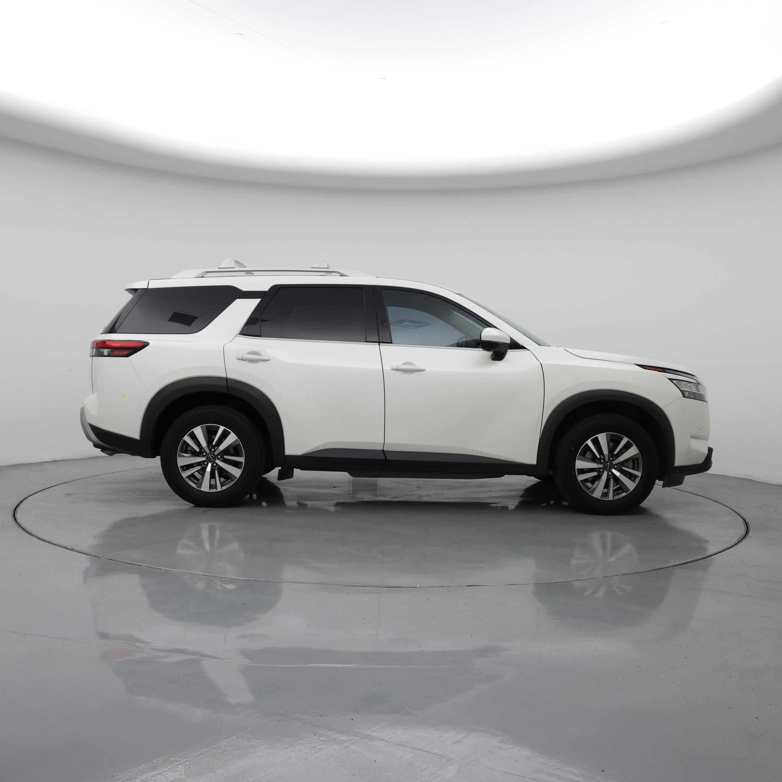 Thumbnail: 2023 Nissan Pathfinder - 7