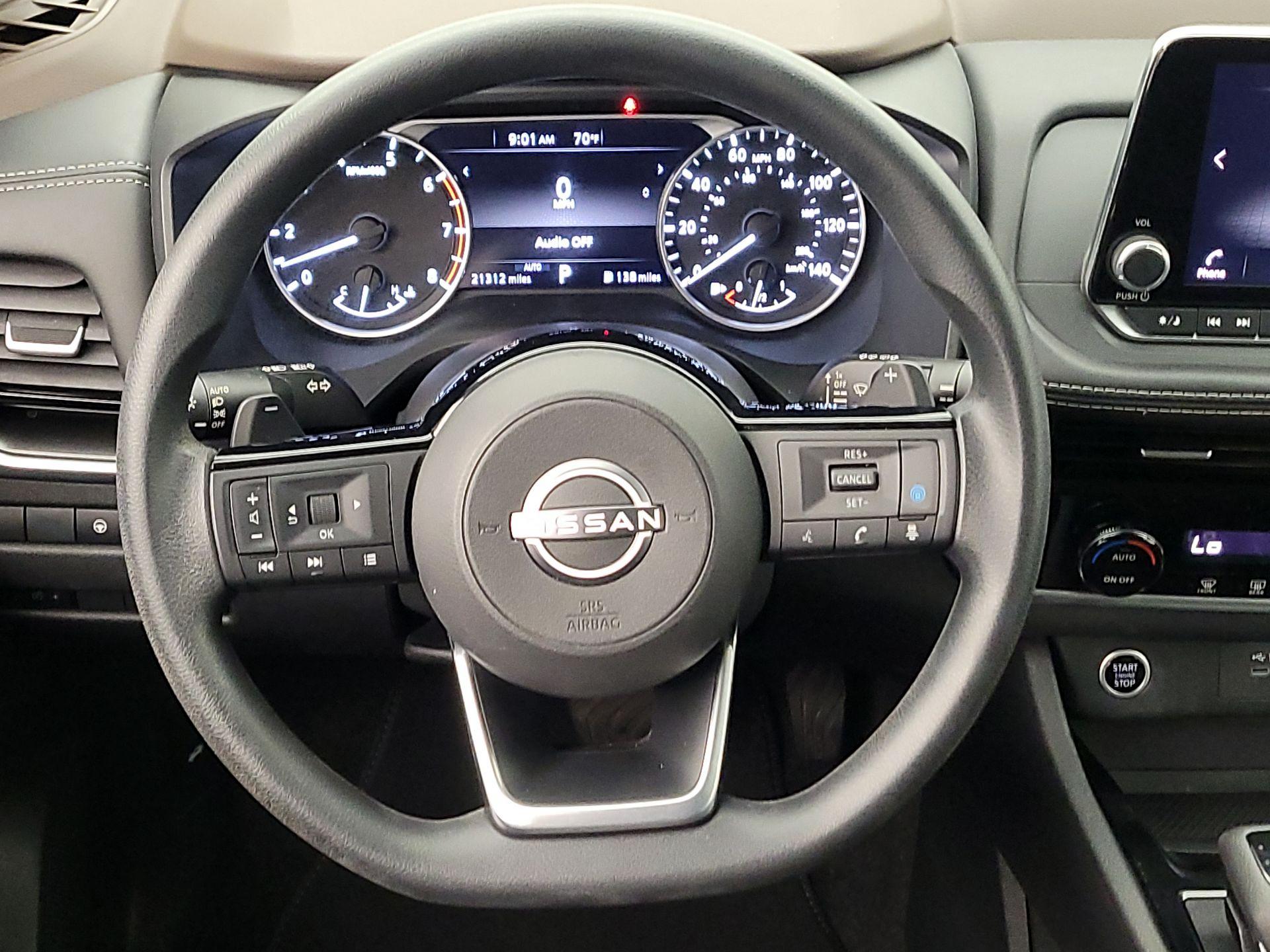 Thumbnail: 2022 Nissan Rogue - 10