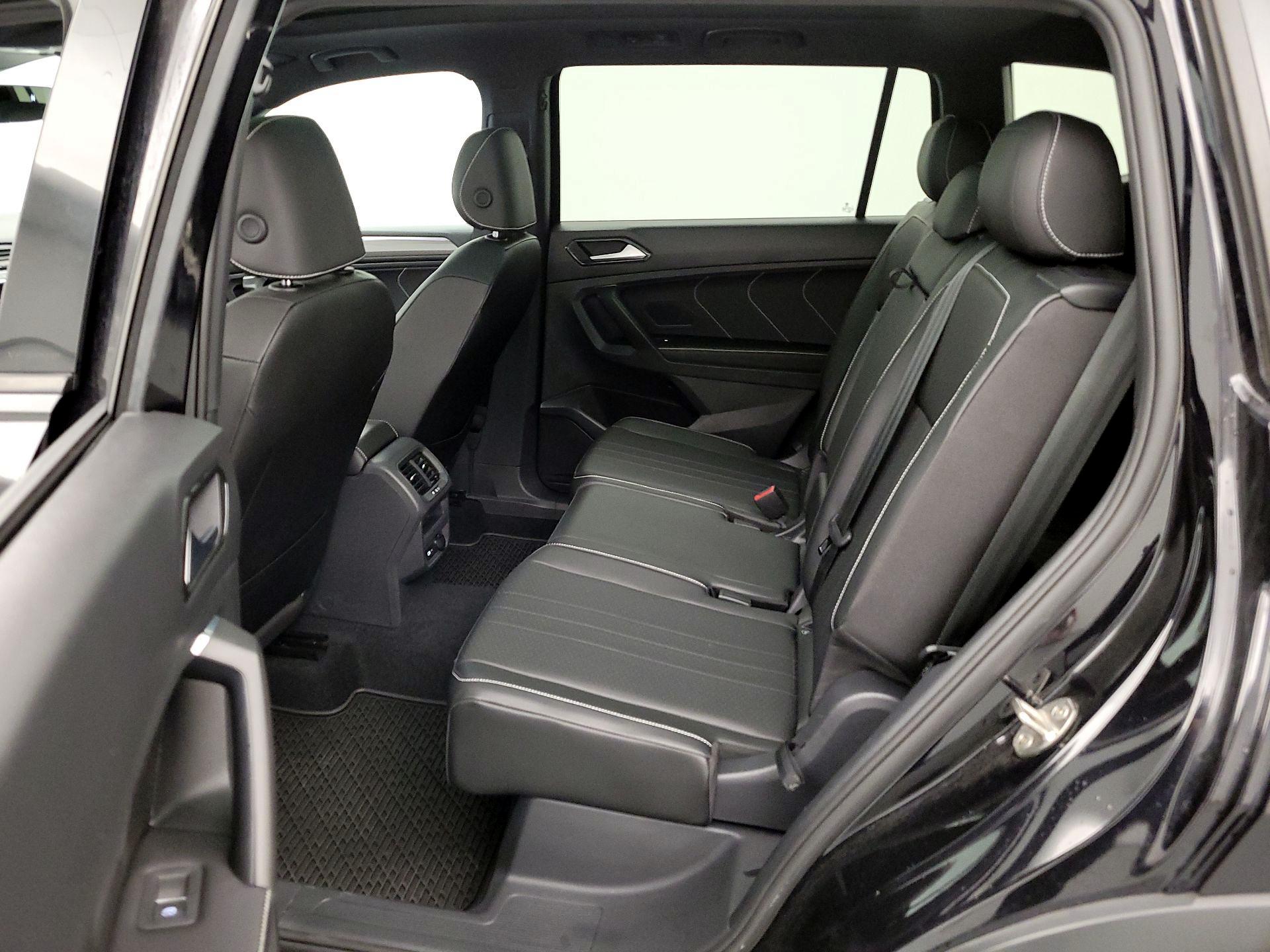 Thumbnail: 2022 Volkswagen Tiguan - 20