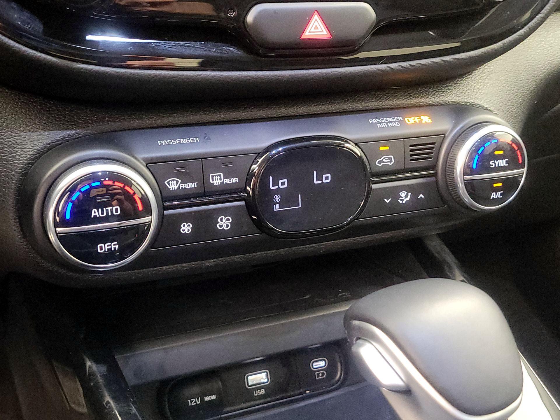 Thumbnail: 2023 Kia Soul - 17