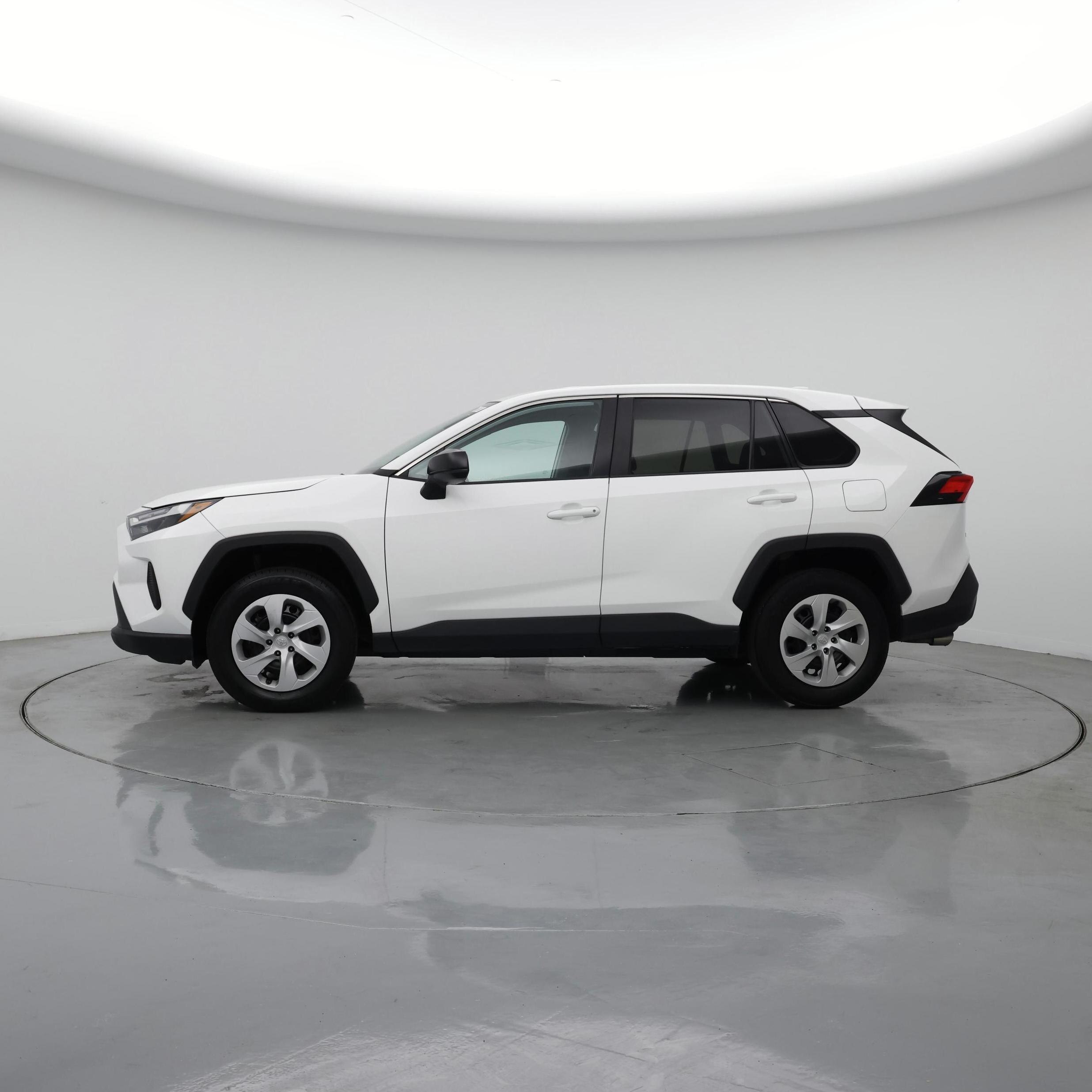 Thumbnail: 2024 Toyota RAV4 - 3