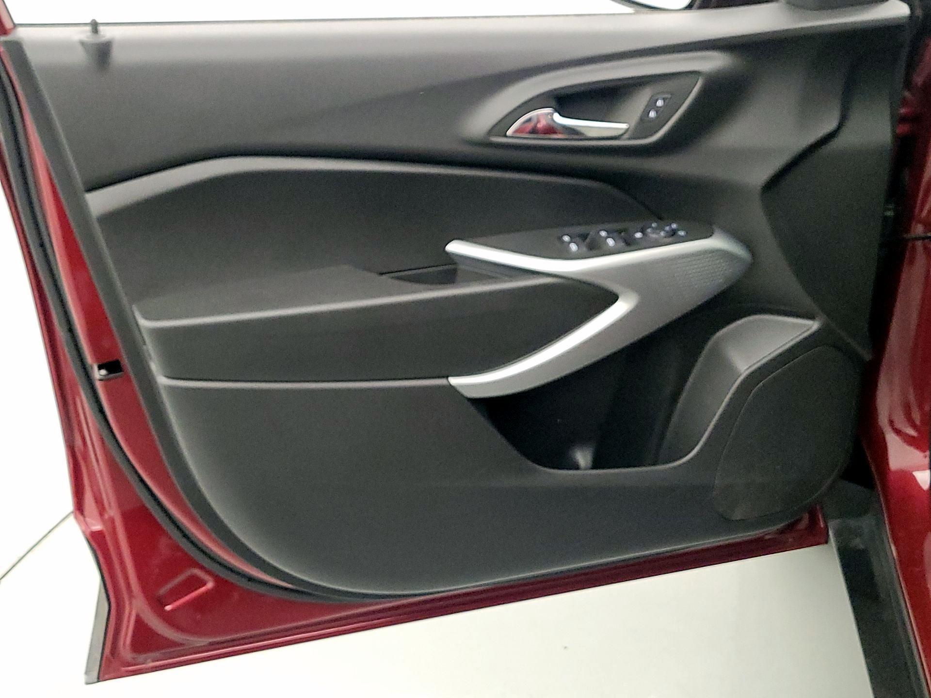 Thumbnail: 2024 Chevrolet Trax - 12