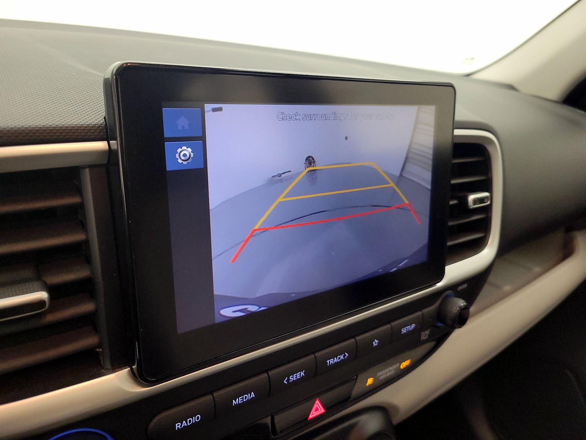 Thumbnail: 2023 Hyundai Venue - 14