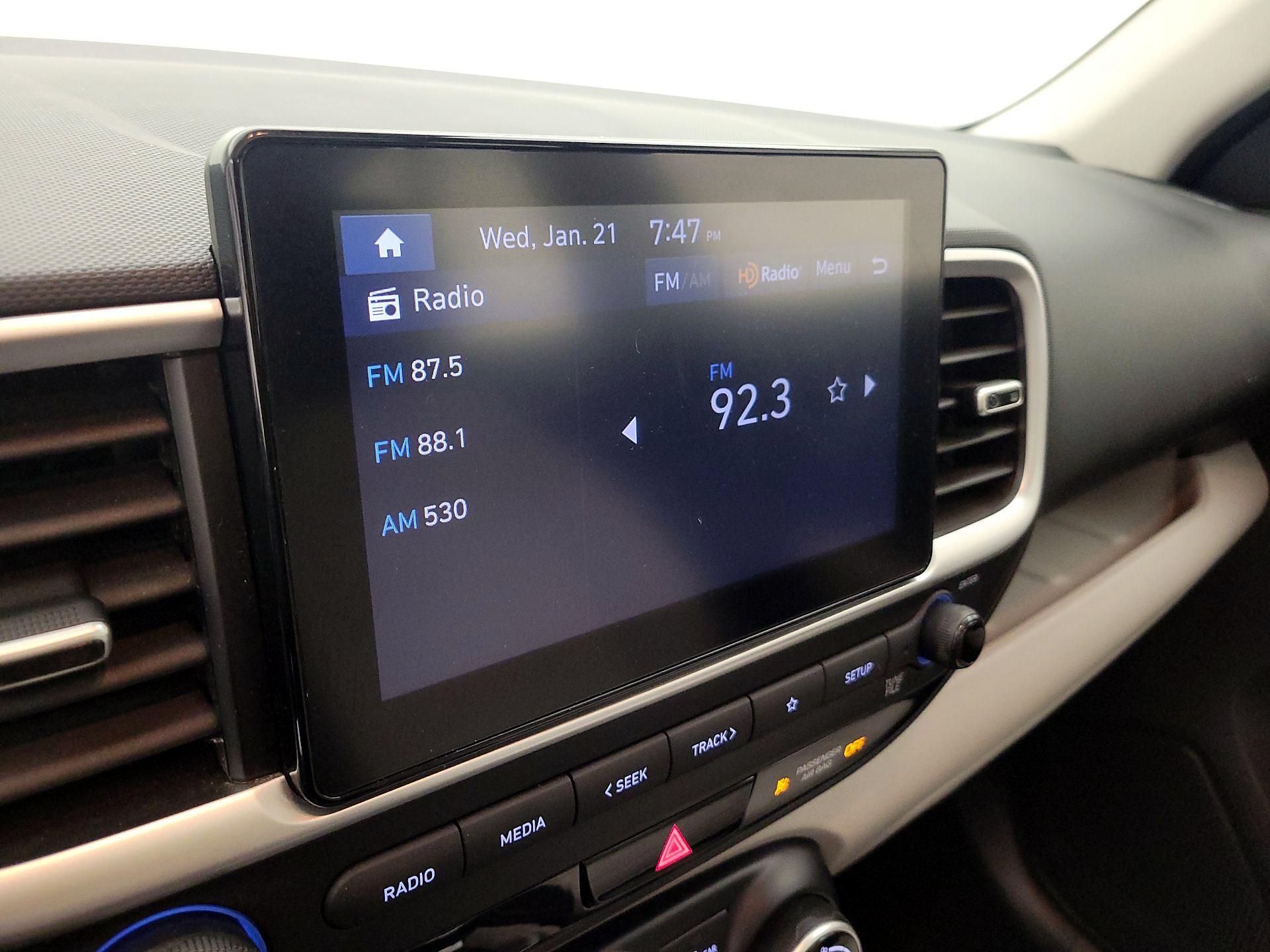 Thumbnail: 2023 Hyundai Venue - 15