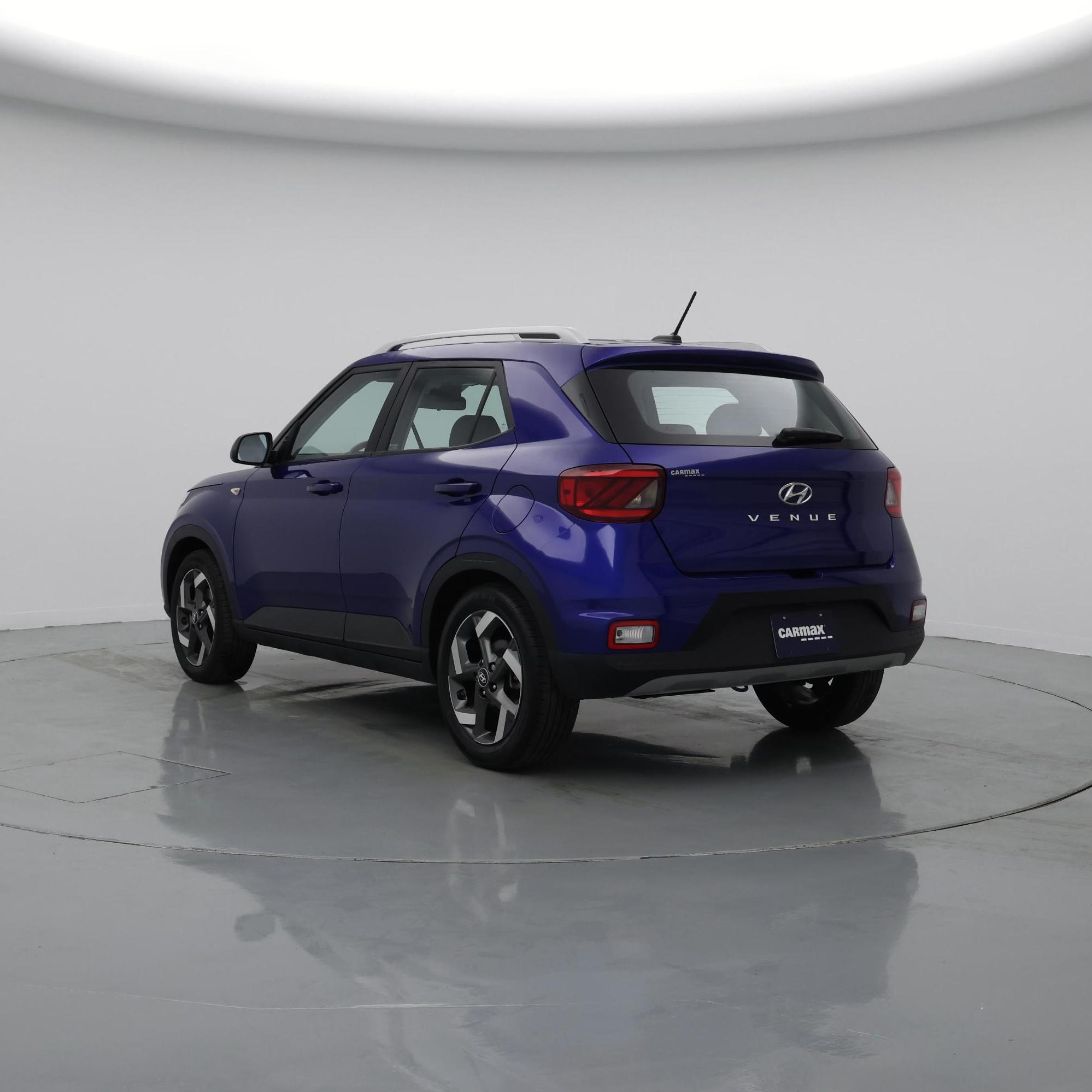 Thumbnail: 2023 Hyundai Venue - 2