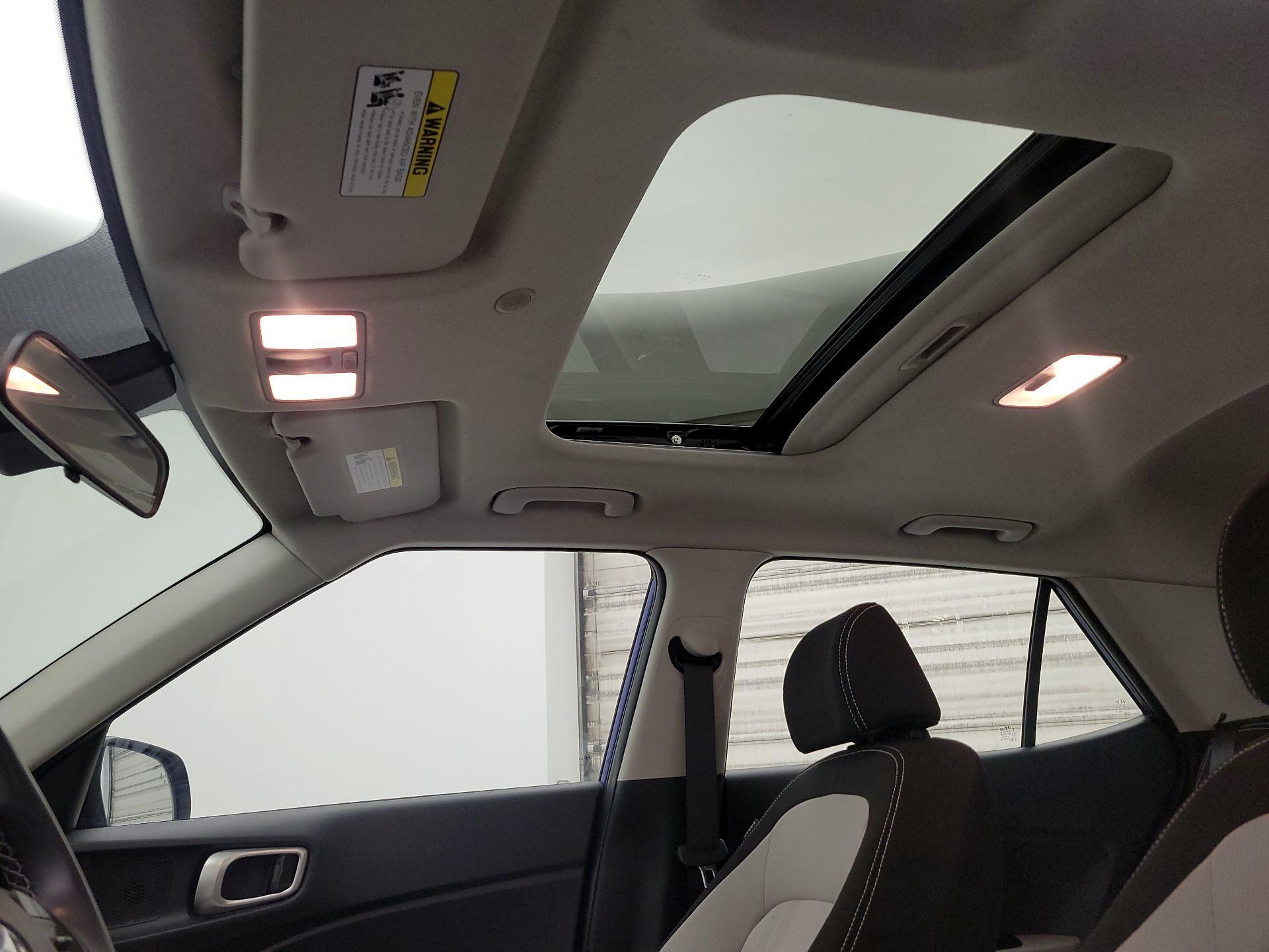 Thumbnail: 2023 Hyundai Venue - 19