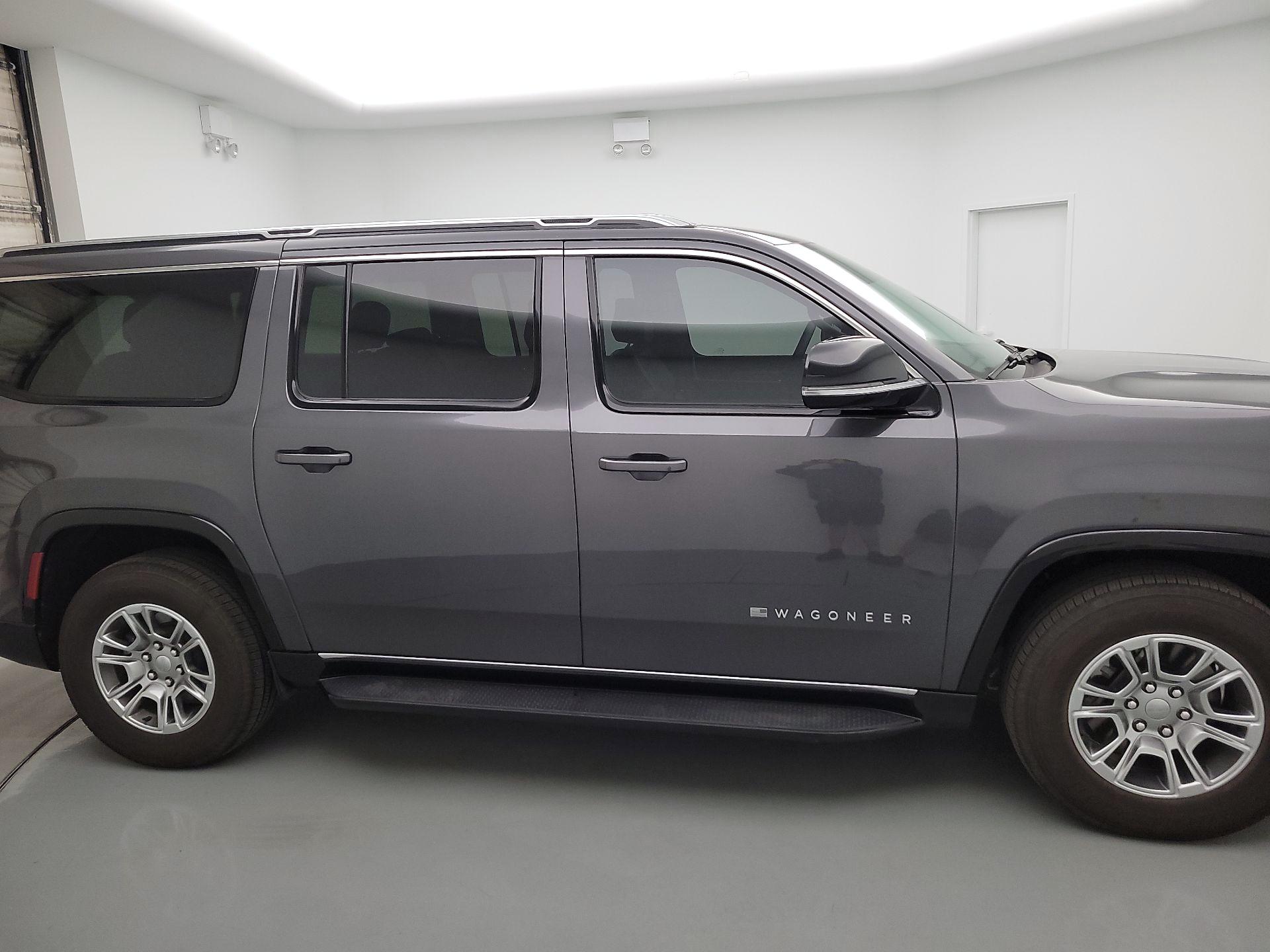 Thumbnail: 2024 Jeep Wagoneer - 4