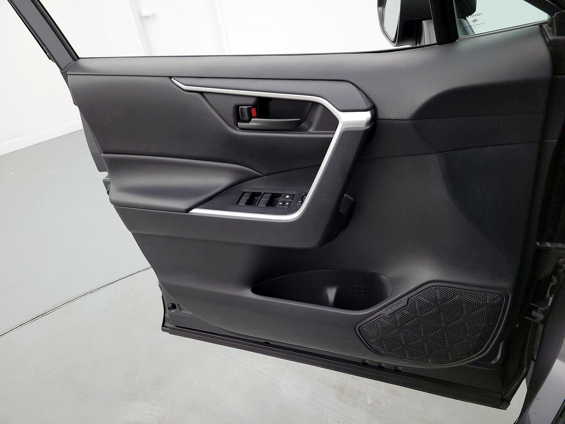 Thumbnail: 2024 Toyota RAV4 - 12