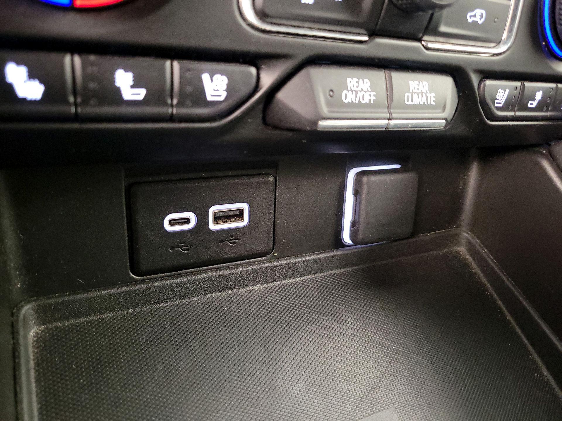 Thumbnail: 2023 Chevrolet Suburban - 18