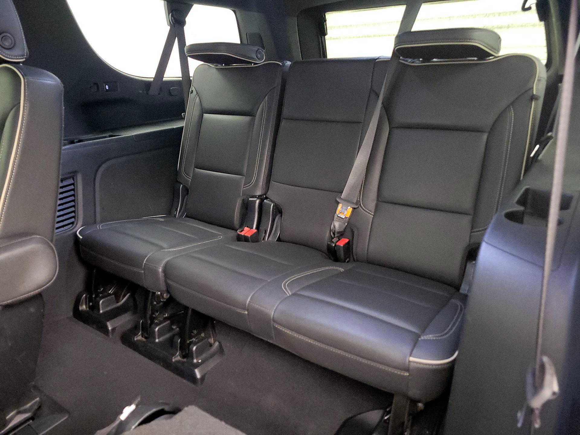 Thumbnail: 2023 Chevrolet Suburban - 20