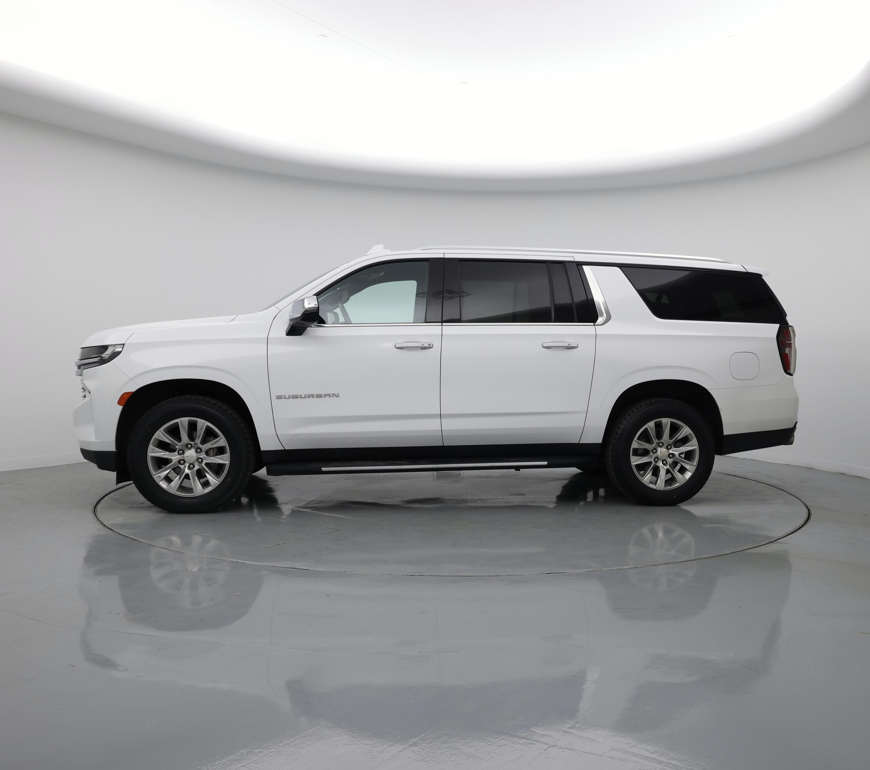 Thumbnail: 2023 Chevrolet Suburban - 3