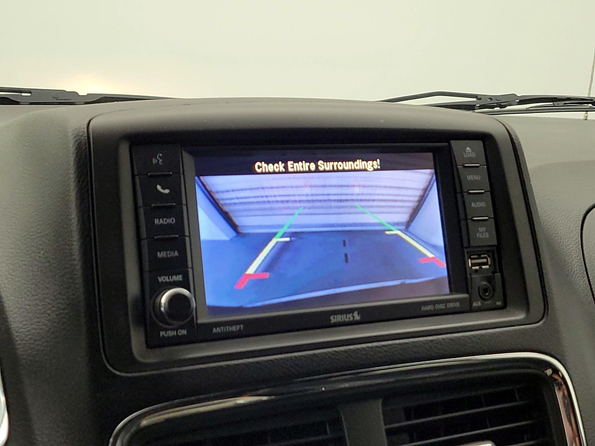 Thumbnail: 2017 Dodge Grand Caravan - 14