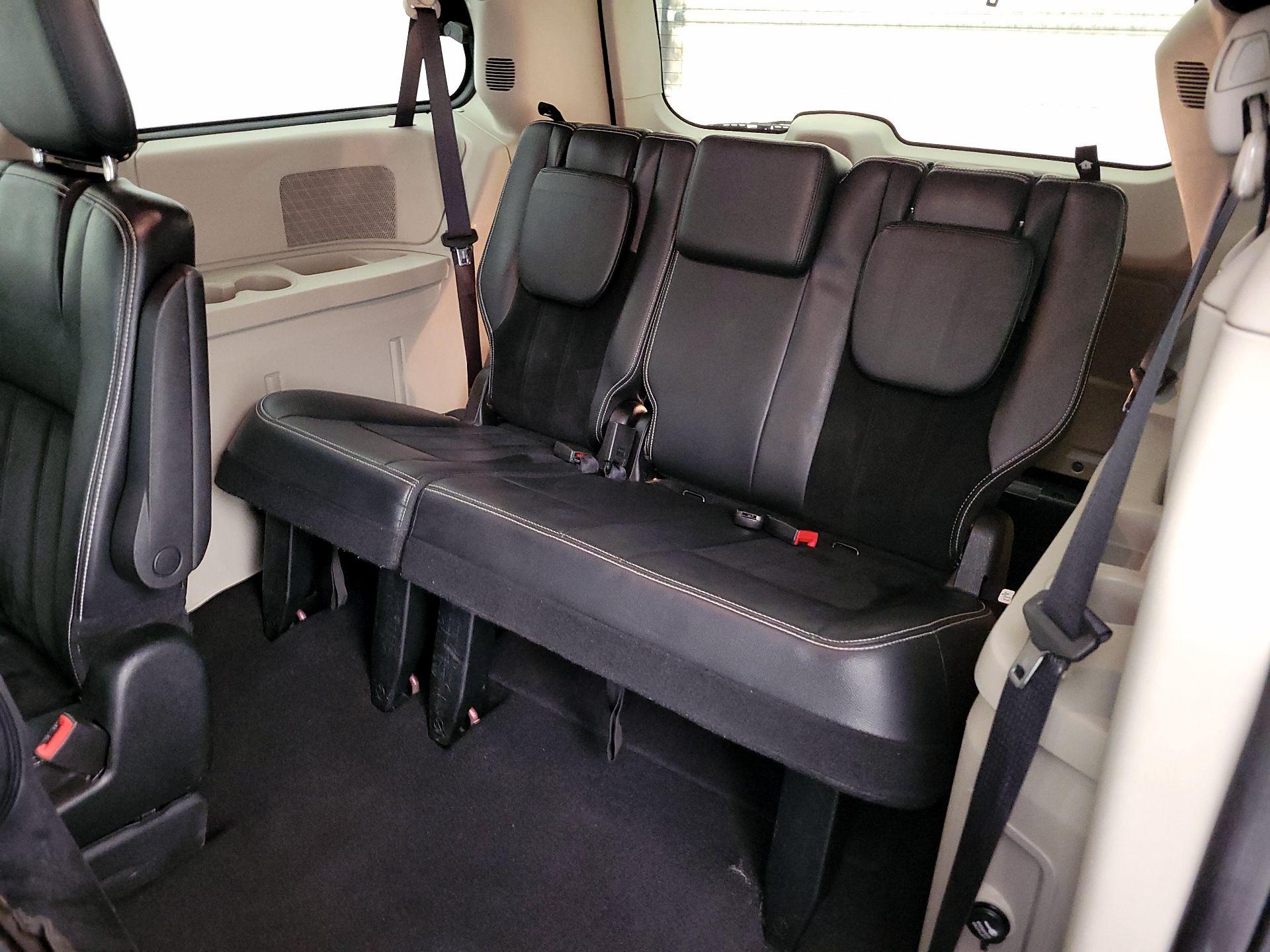 Thumbnail: 2017 Dodge Grand Caravan - 20