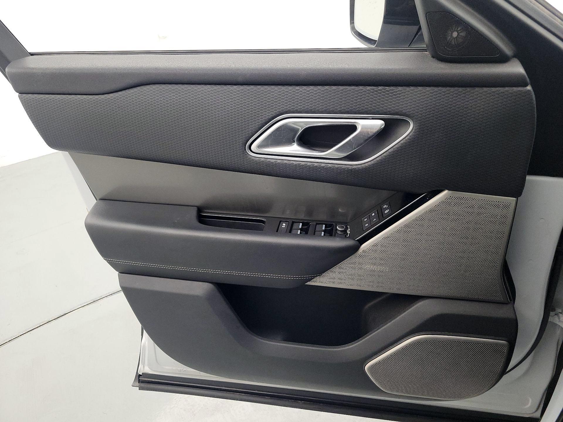 Thumbnail: 2018 Land Rover Range Rover Velar - 12