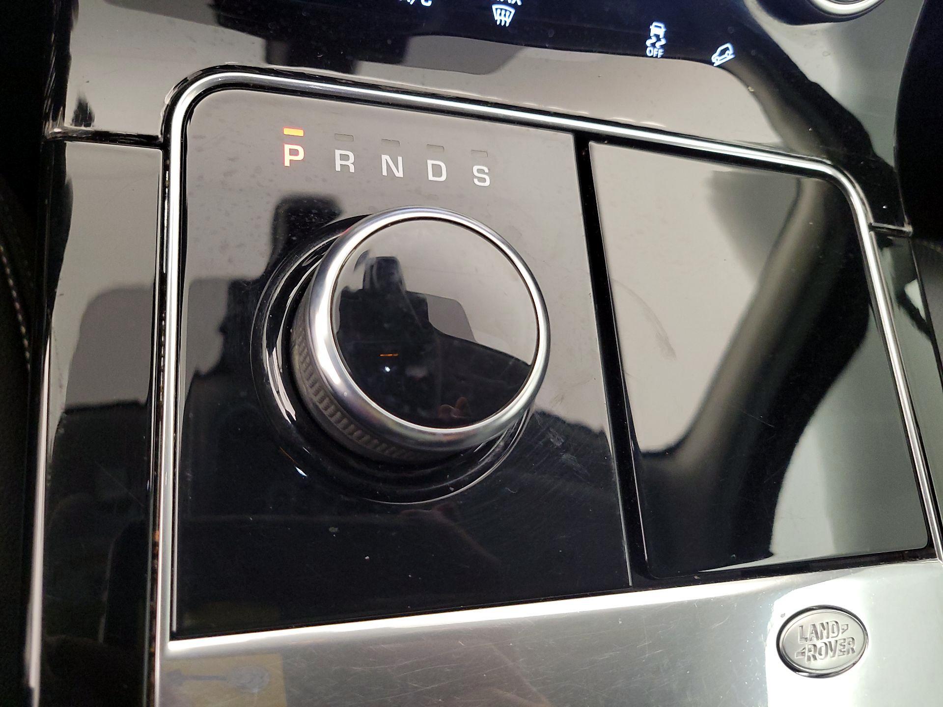 Thumbnail: 2018 Land Rover Range Rover Velar - 17