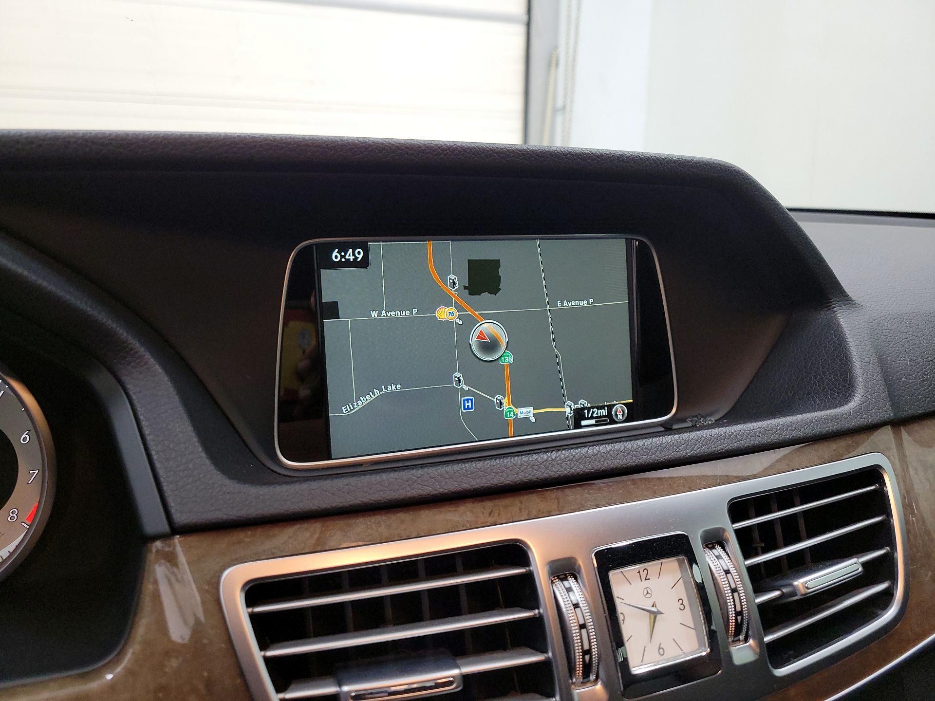 Thumbnail: 2016 Mercedes-Benz E-Class - 14