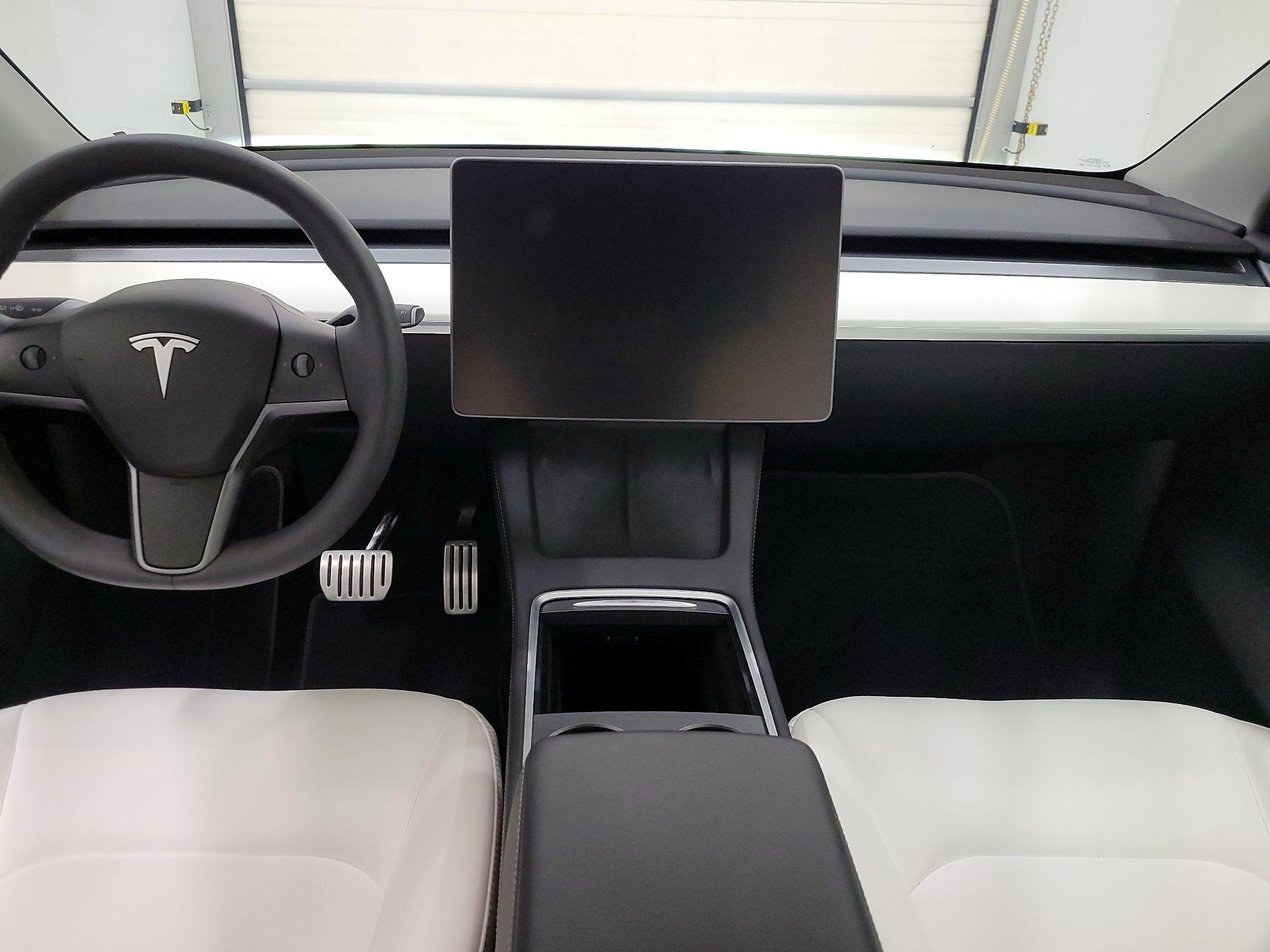 Thumbnail: 2024 Tesla Model Y - 9