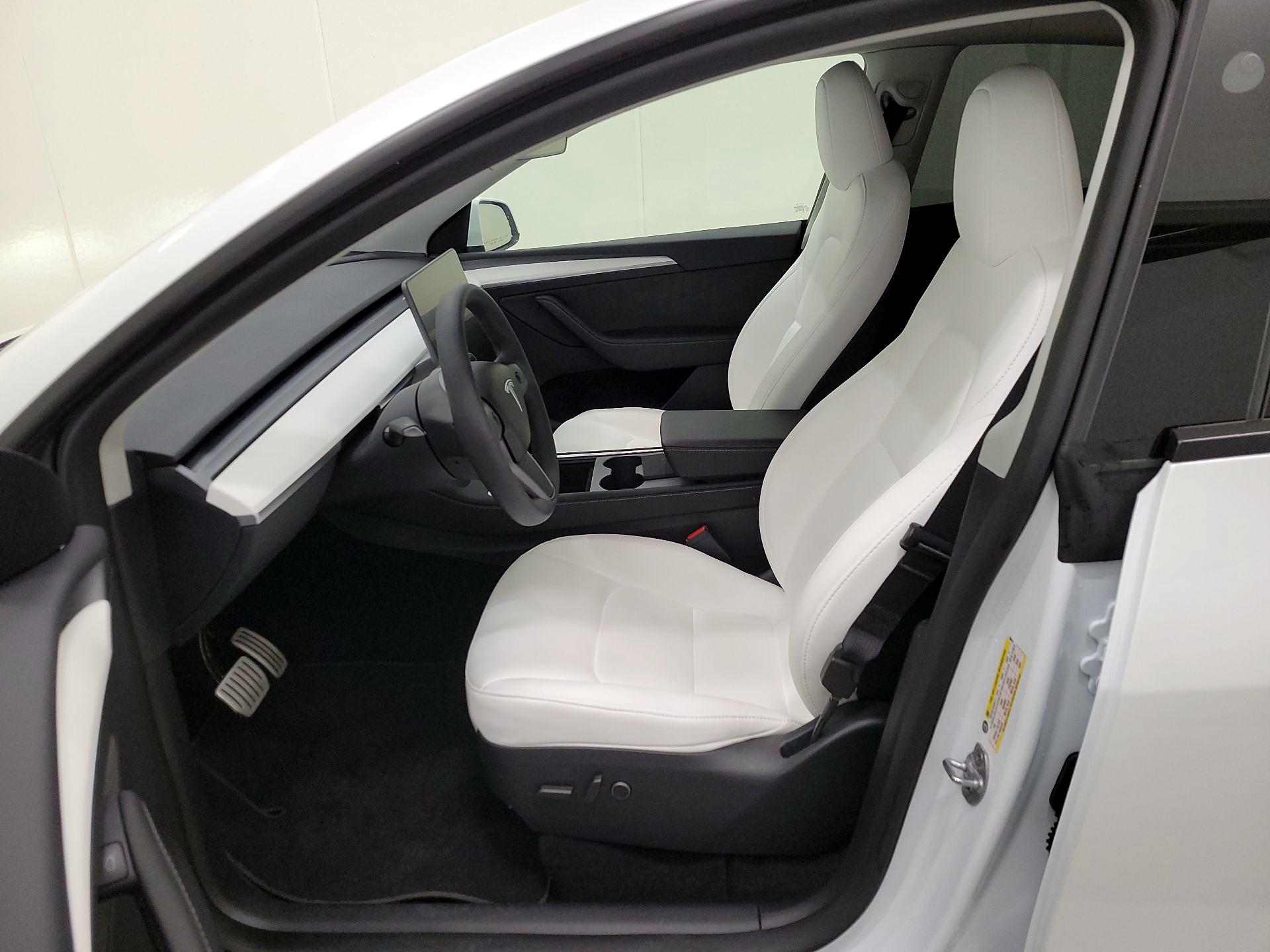 Thumbnail: 2024 Tesla Model Y - 11