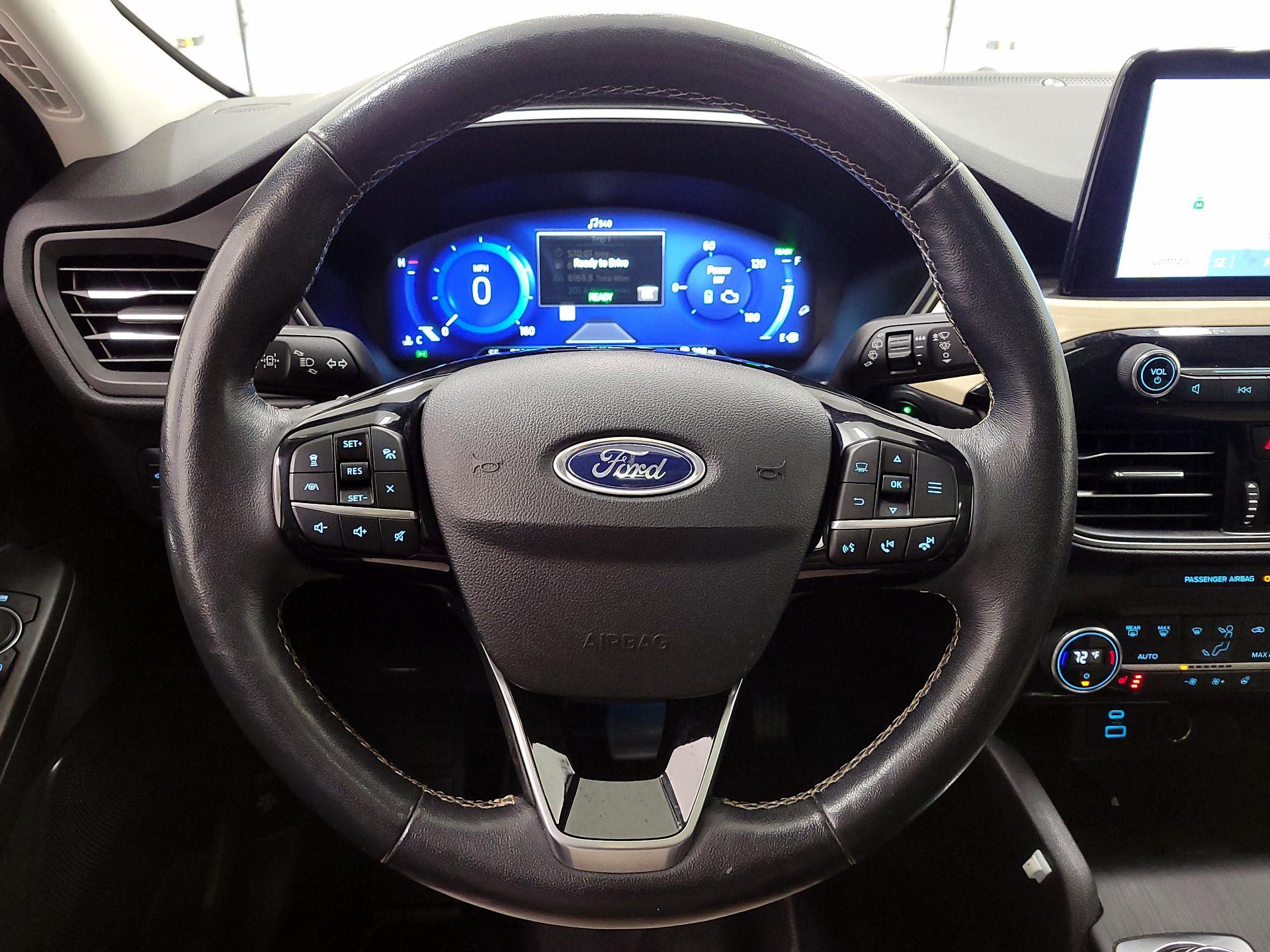 Thumbnail: 2021 Ford Escape - 10