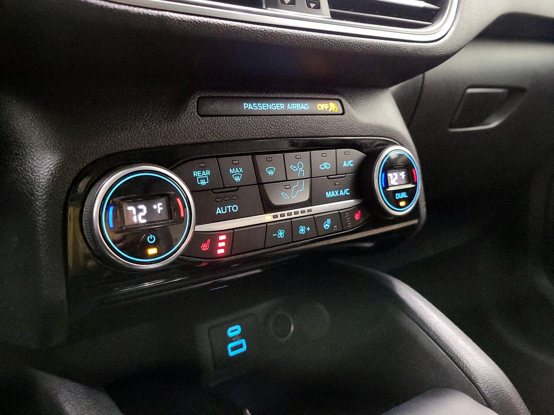 Thumbnail: 2021 Ford Escape - 17