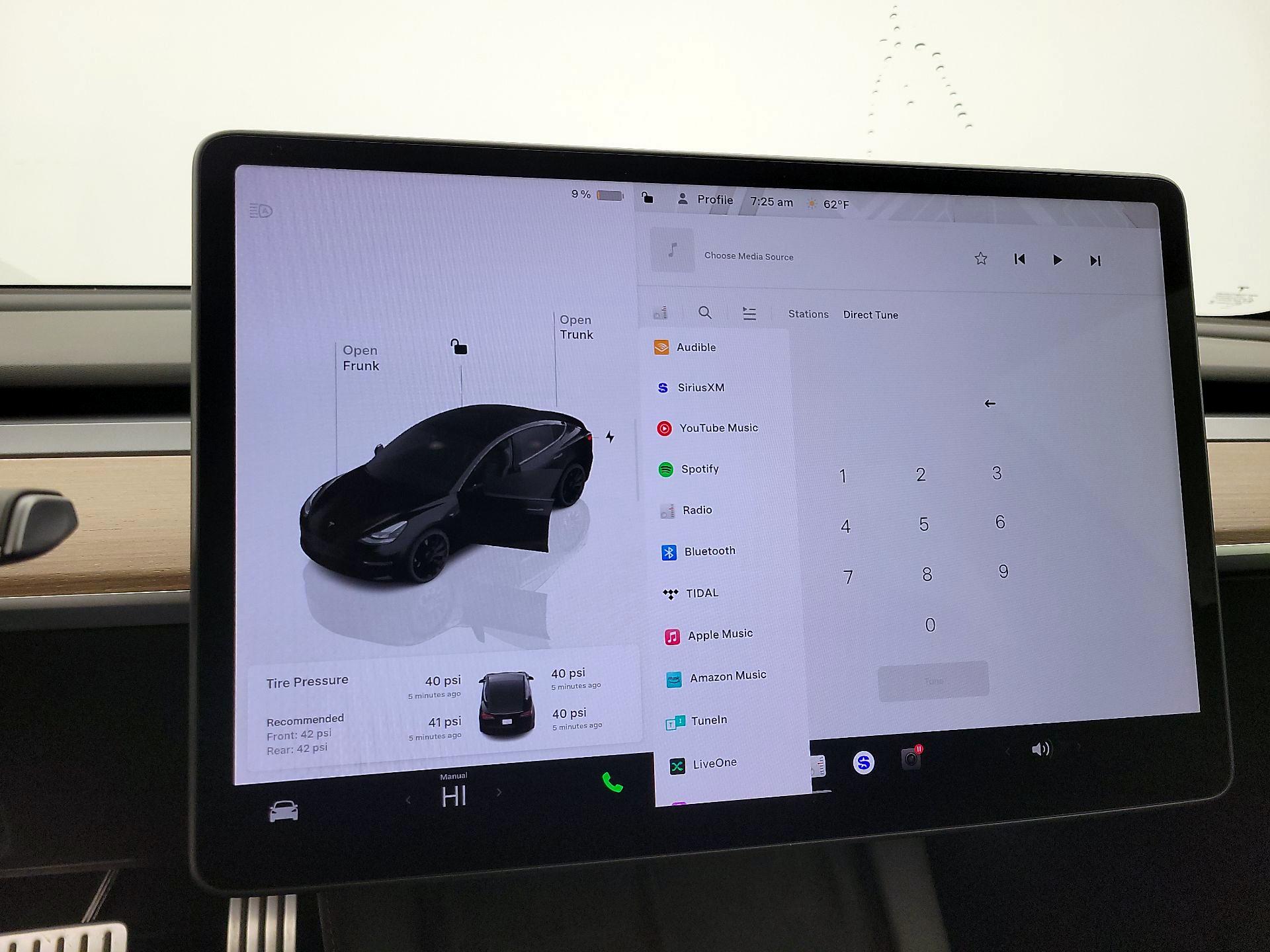 Thumbnail: 2022 Tesla Model 3 - 15
