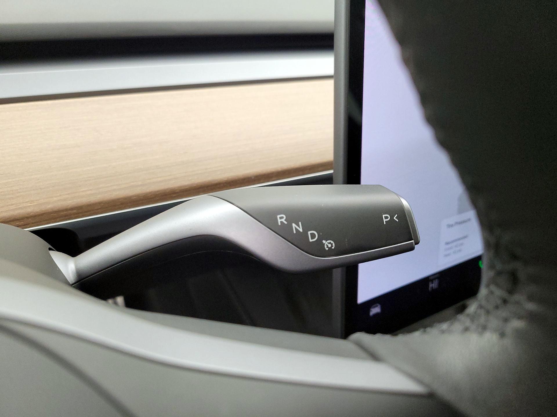 Thumbnail: 2022 Tesla Model 3 - 17