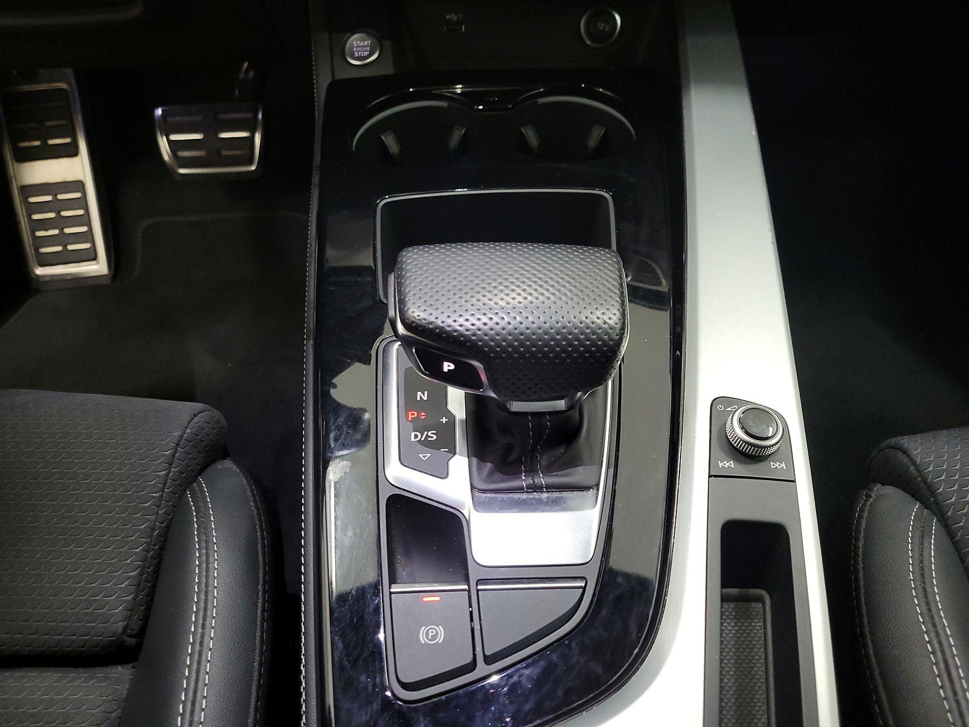 Thumbnail: 2022 Audi A4 - 17