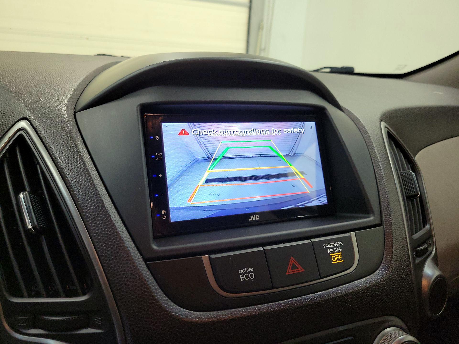 Thumbnail: 2015 Hyundai Tucson - 14