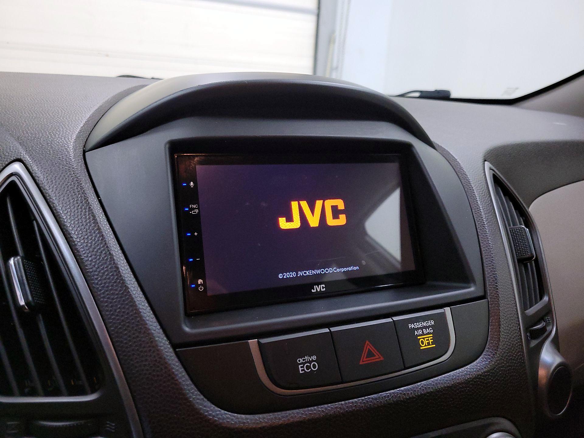 Thumbnail: 2015 Hyundai Tucson - 15