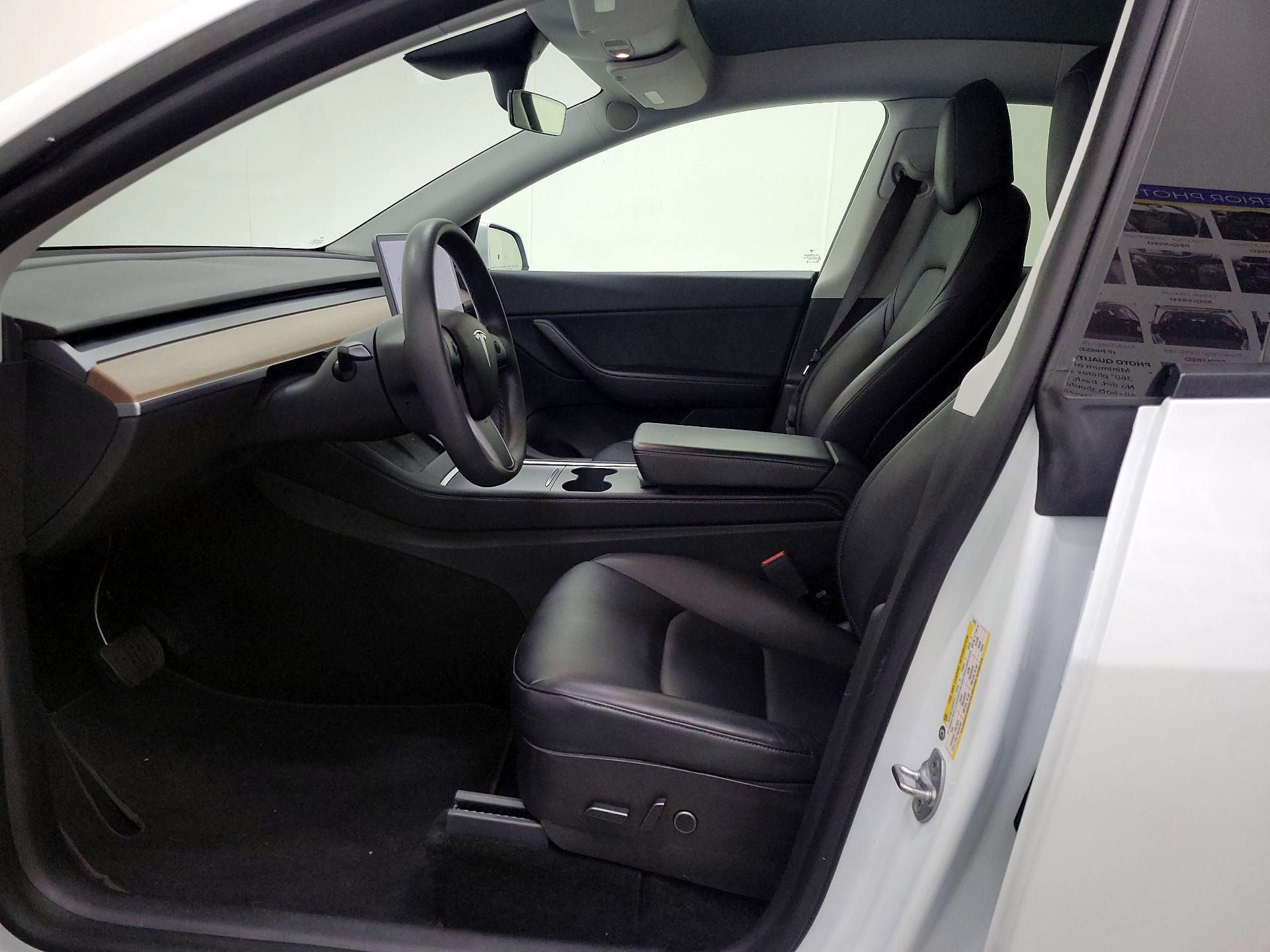 Thumbnail: 2022 Tesla Model Y - 11