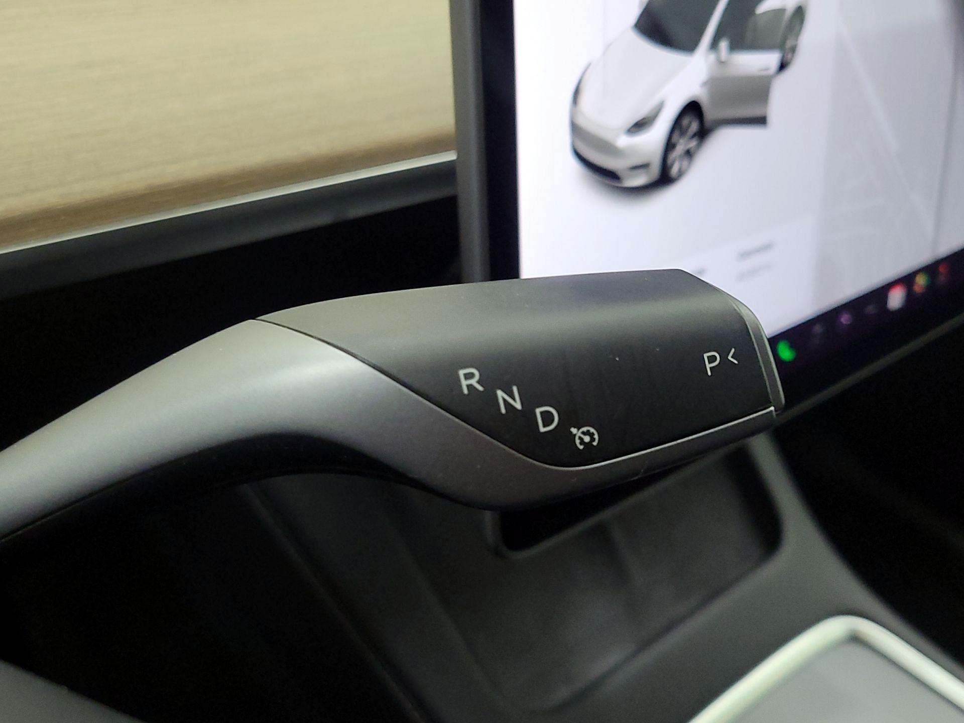 Thumbnail: 2022 Tesla Model Y - 17