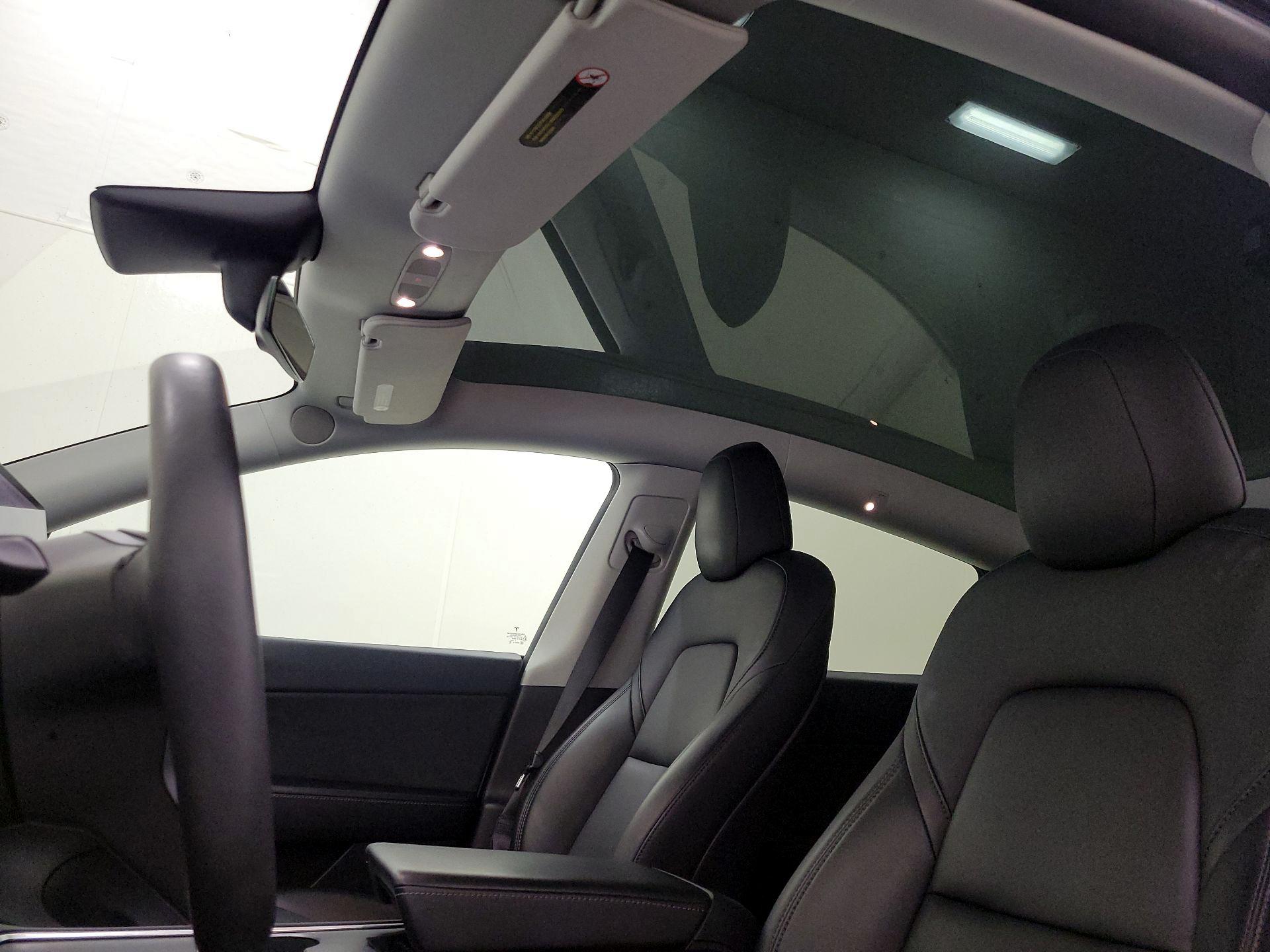 Thumbnail: 2022 Tesla Model Y - 19