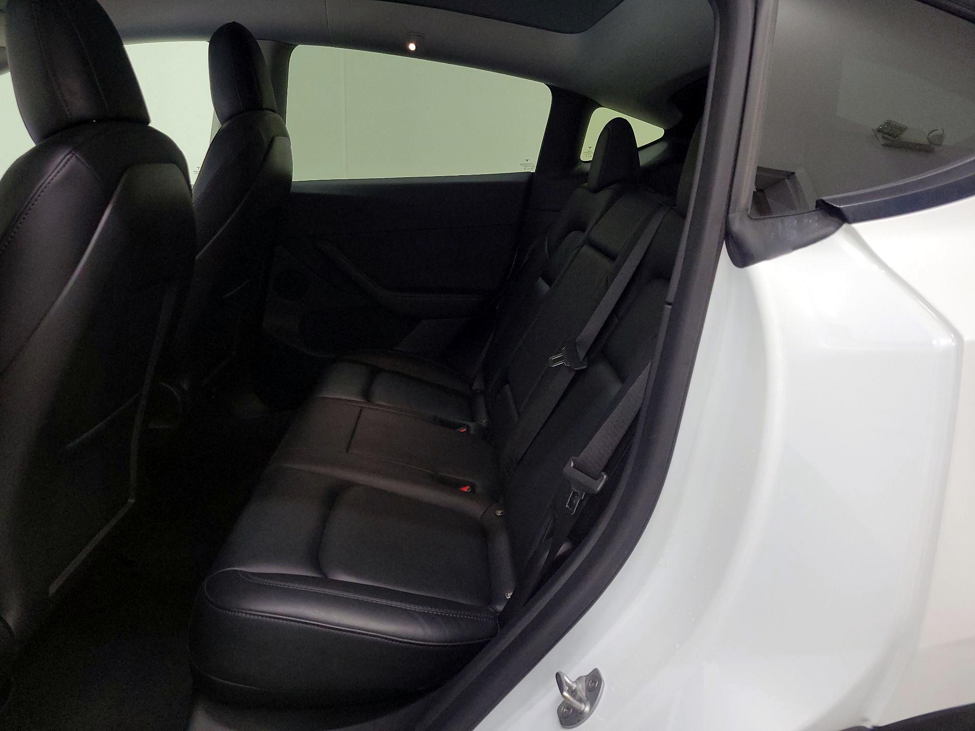 Thumbnail: 2022 Tesla Model Y - 20