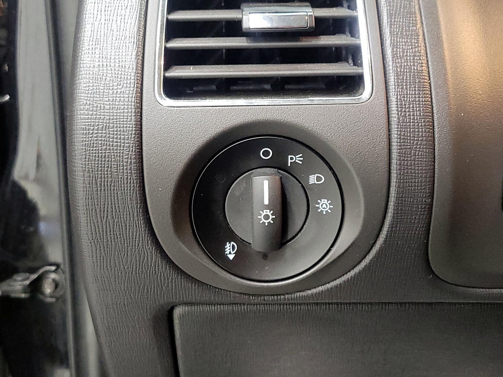 Thumbnail: 2019 Ford Flex - 13