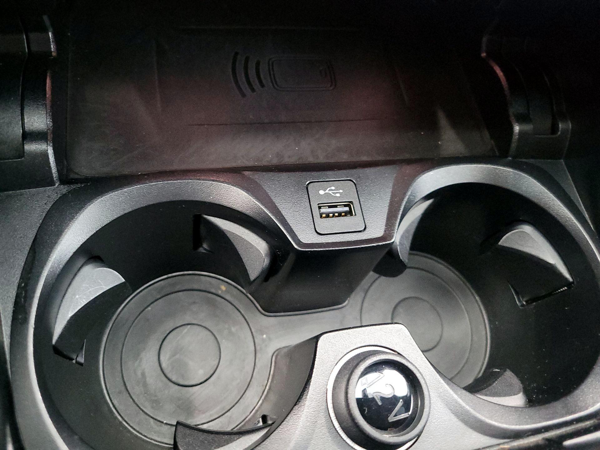 Thumbnail: 2023 BMW M3 - 19