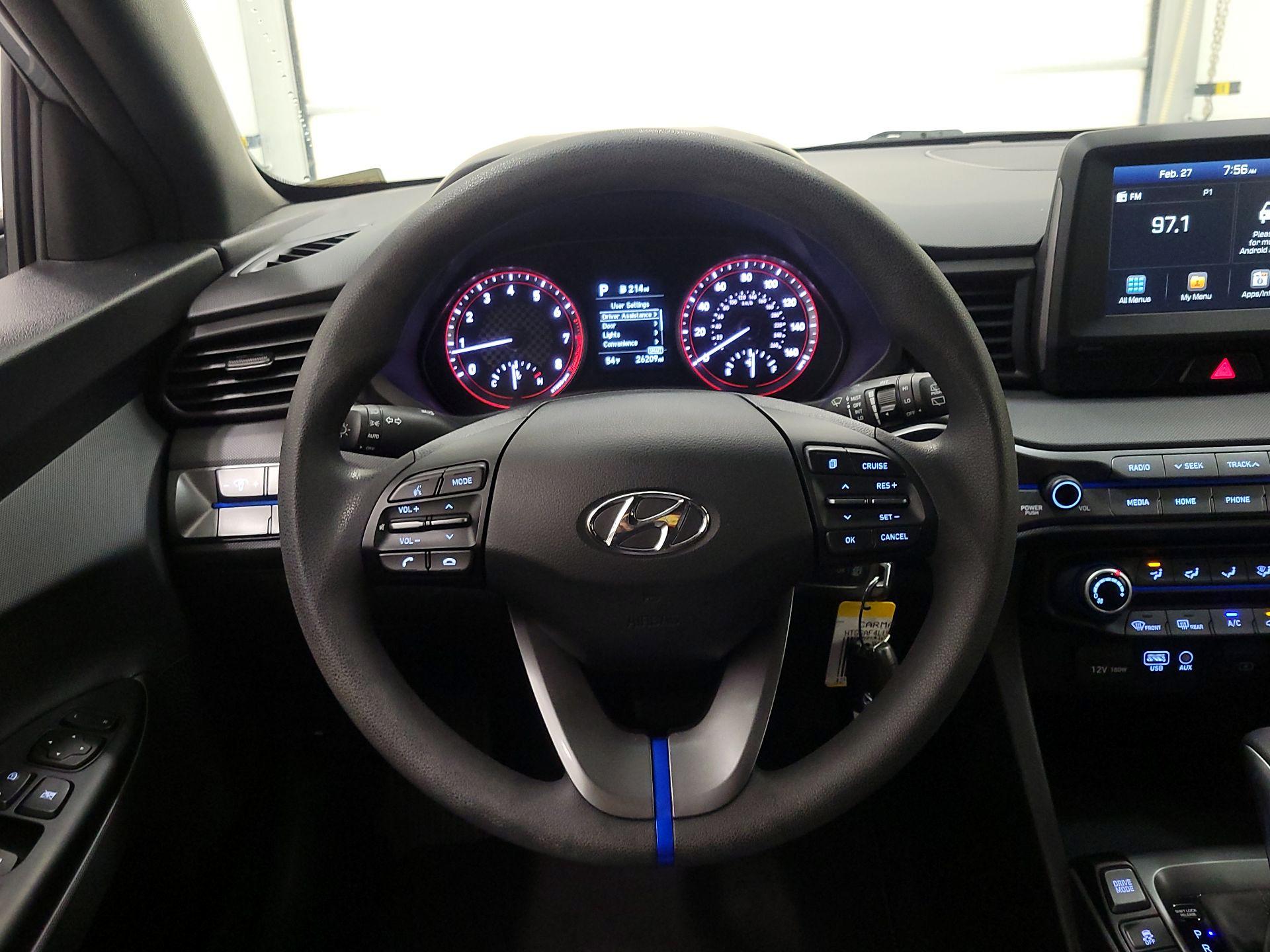 Thumbnail: 2020 Hyundai Veloster - 10