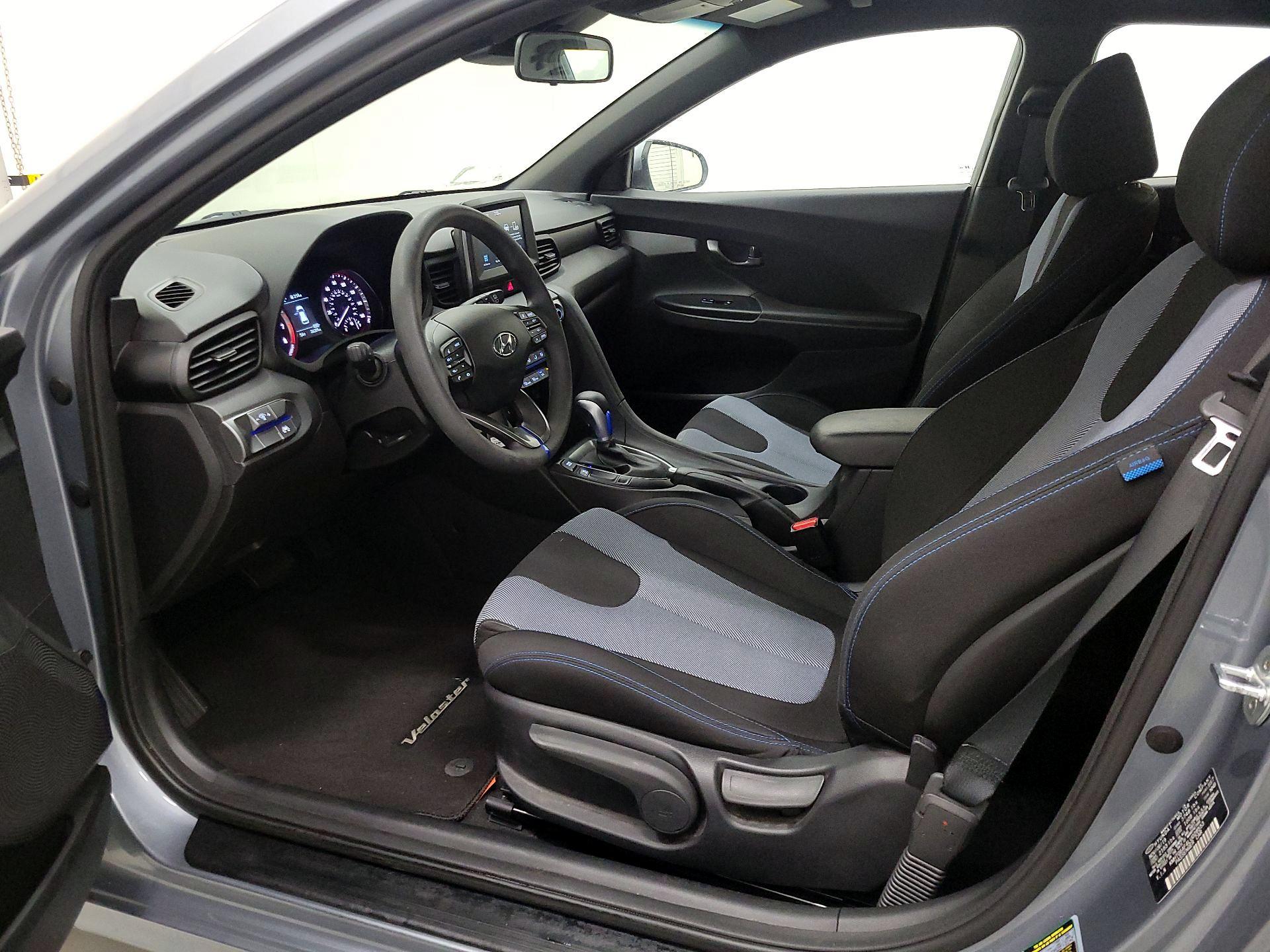 Thumbnail: 2020 Hyundai Veloster - 11