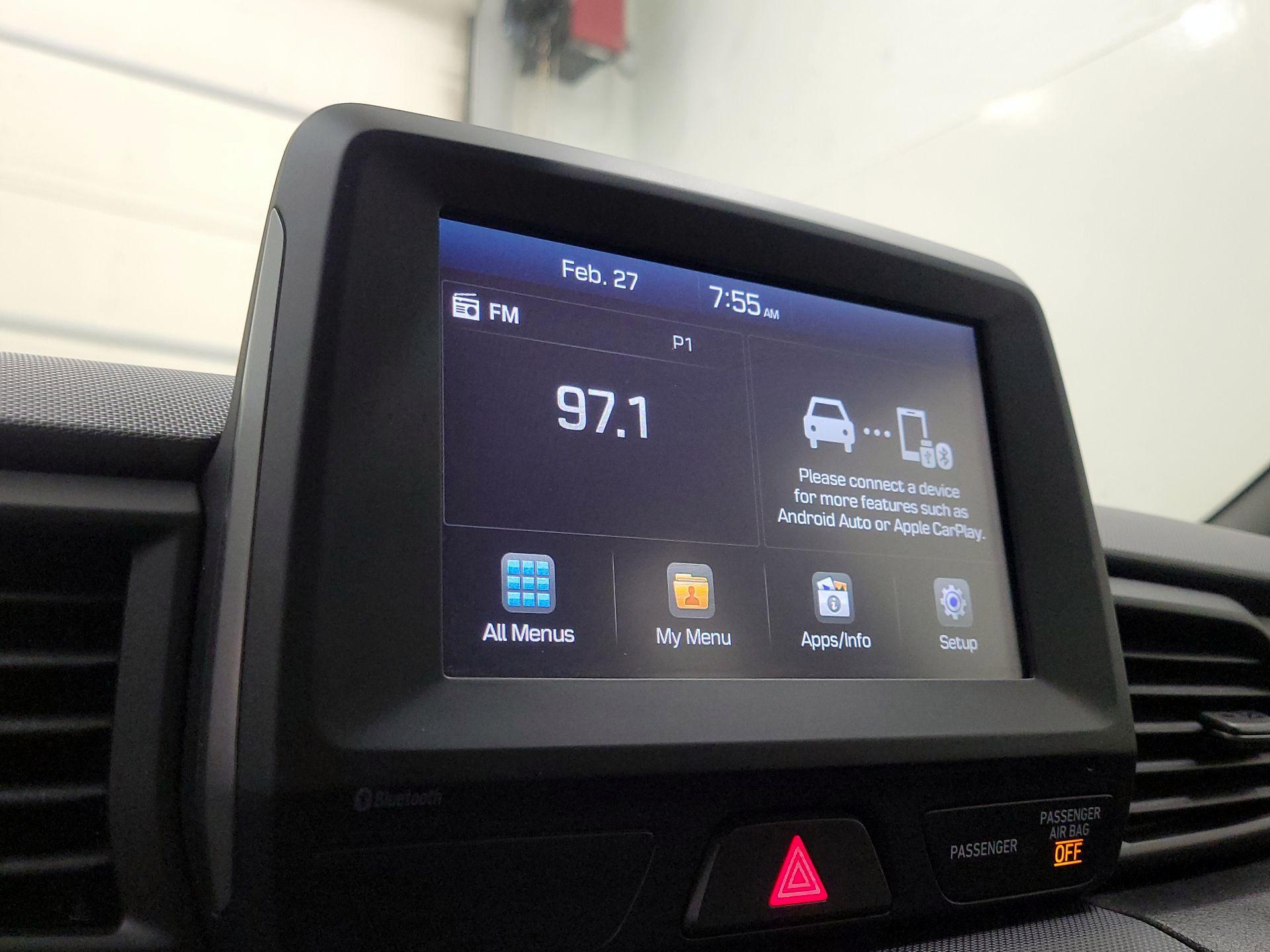 Thumbnail: 2020 Hyundai Veloster - 15