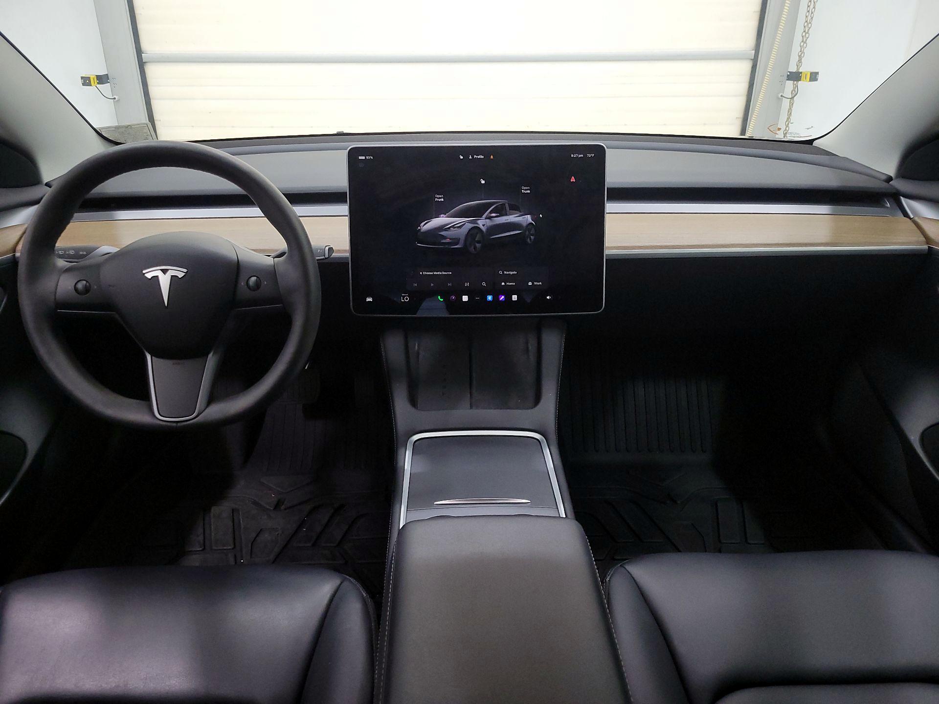 Thumbnail: 2023 Tesla Model 3 - 9