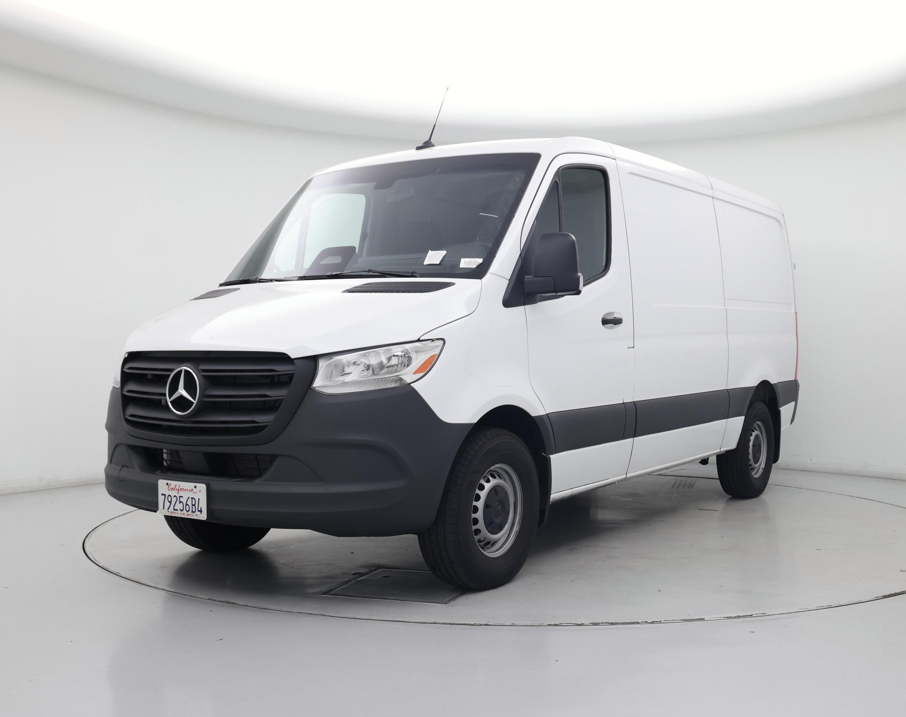 Thumbnail: 2025 Mercedes-Benz Sprinter - 4