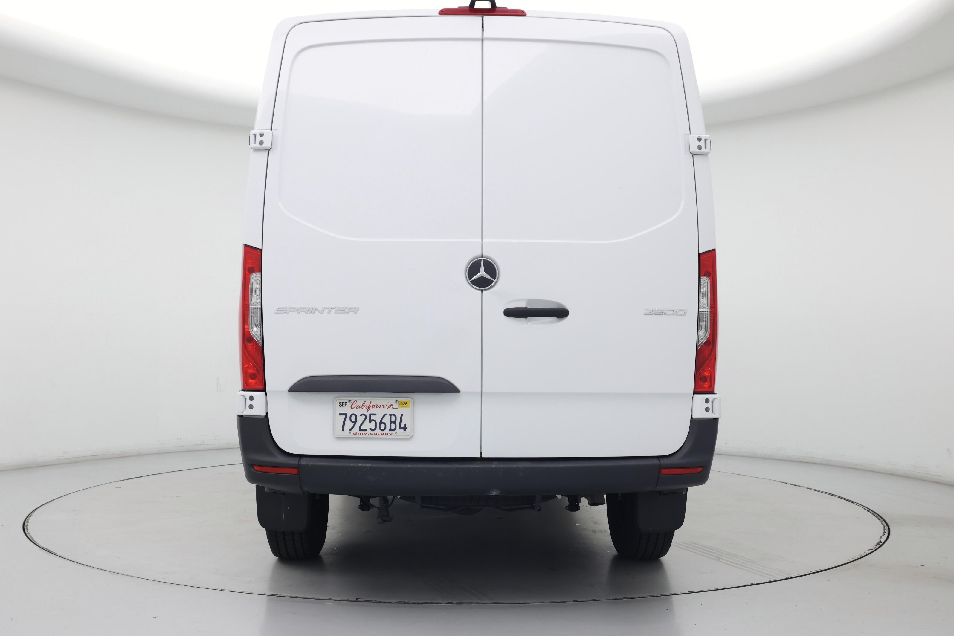 Thumbnail: 2025 Mercedes-Benz Sprinter - 6