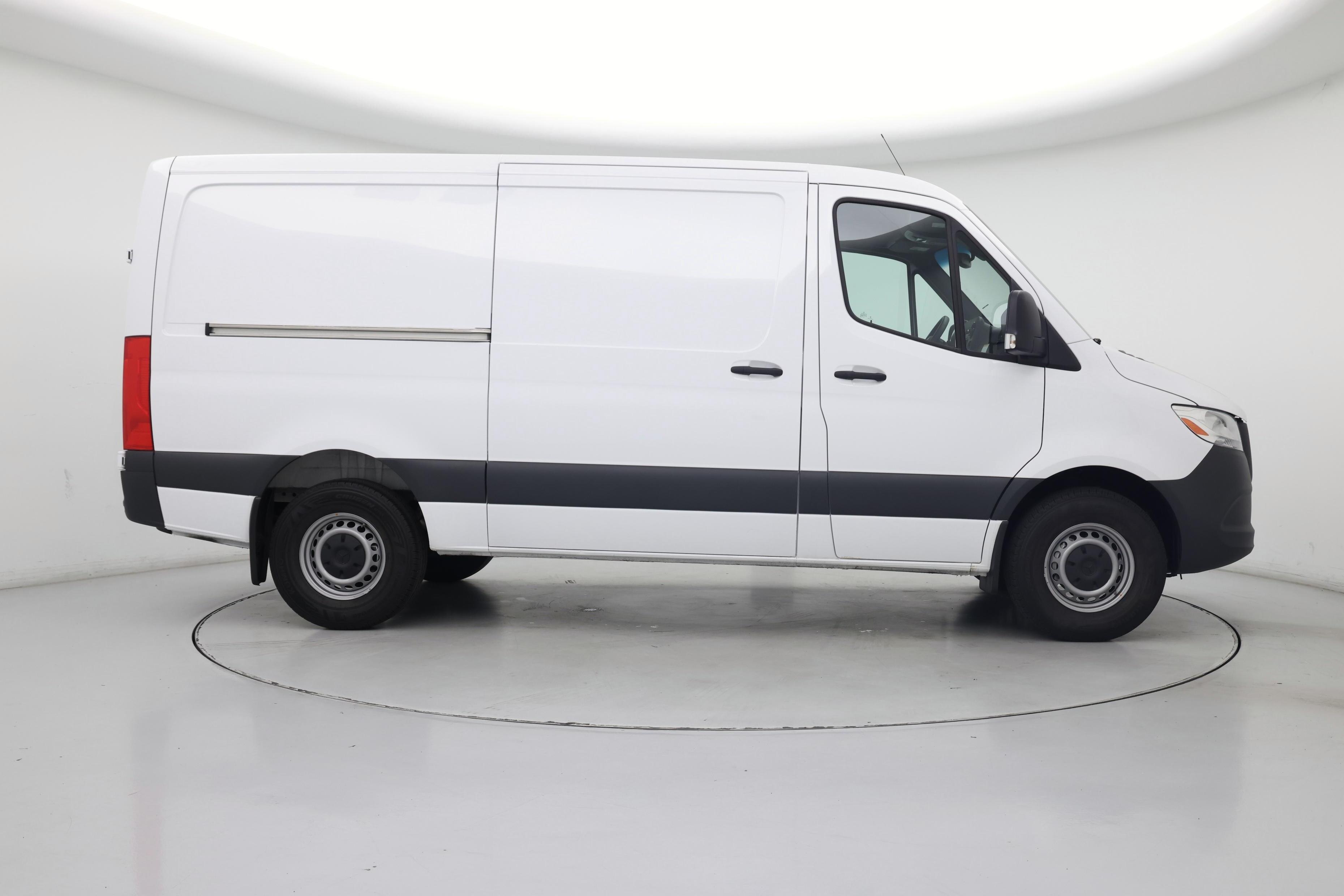 Thumbnail: 2025 Mercedes-Benz Sprinter - 7