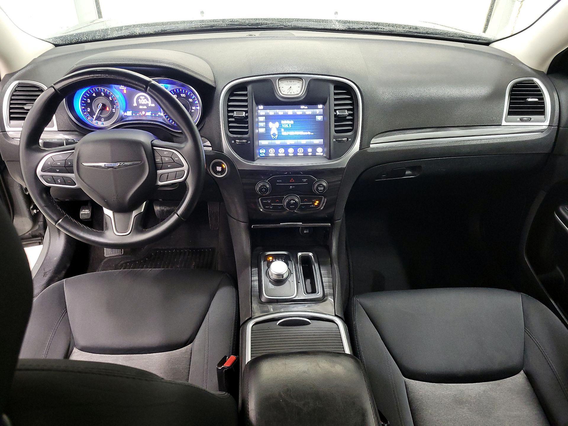 Thumbnail: 2018 Chrysler 300 - 9