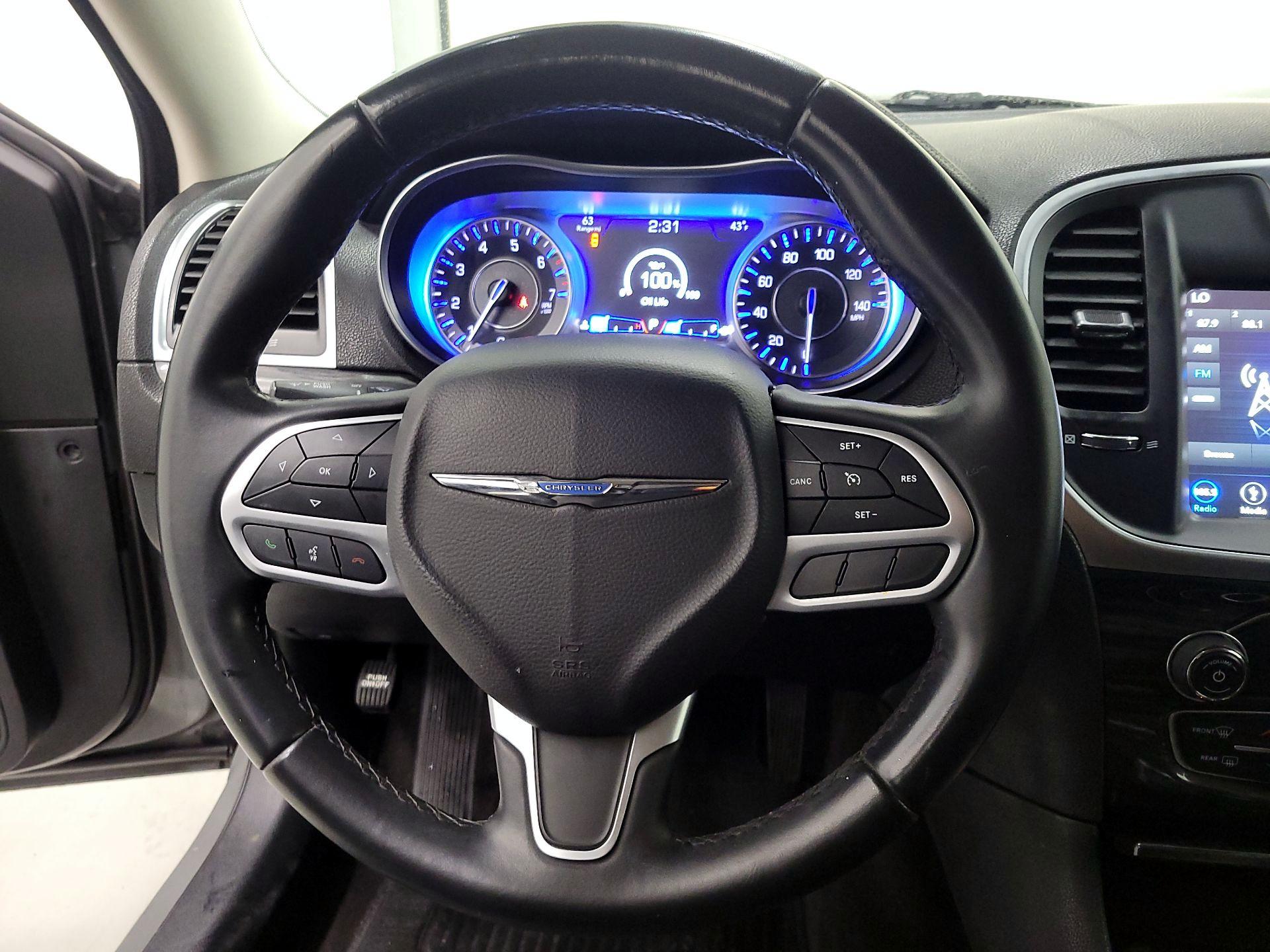 Thumbnail: 2018 Chrysler 300 - 10