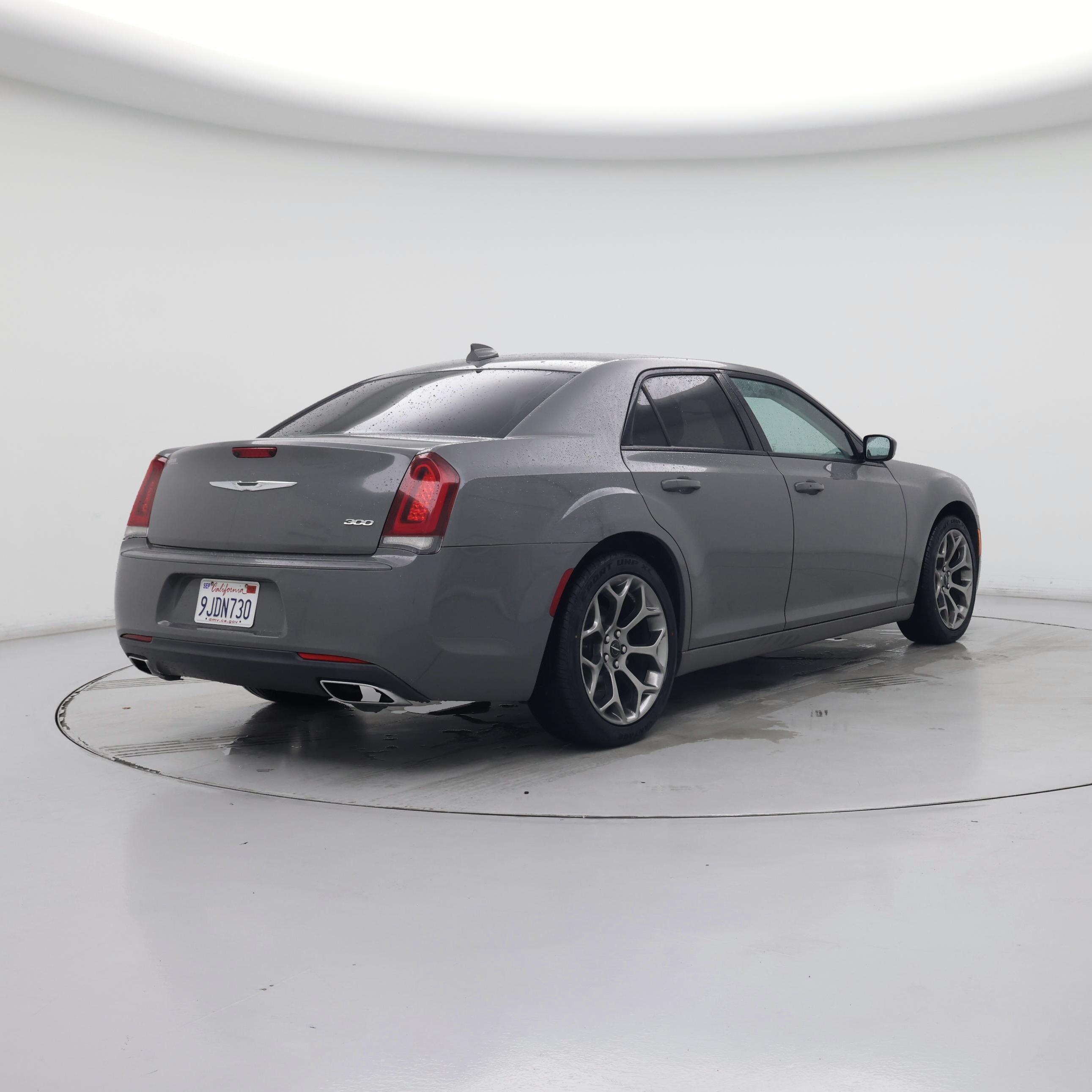 Thumbnail: 2018 Chrysler 300 - 8