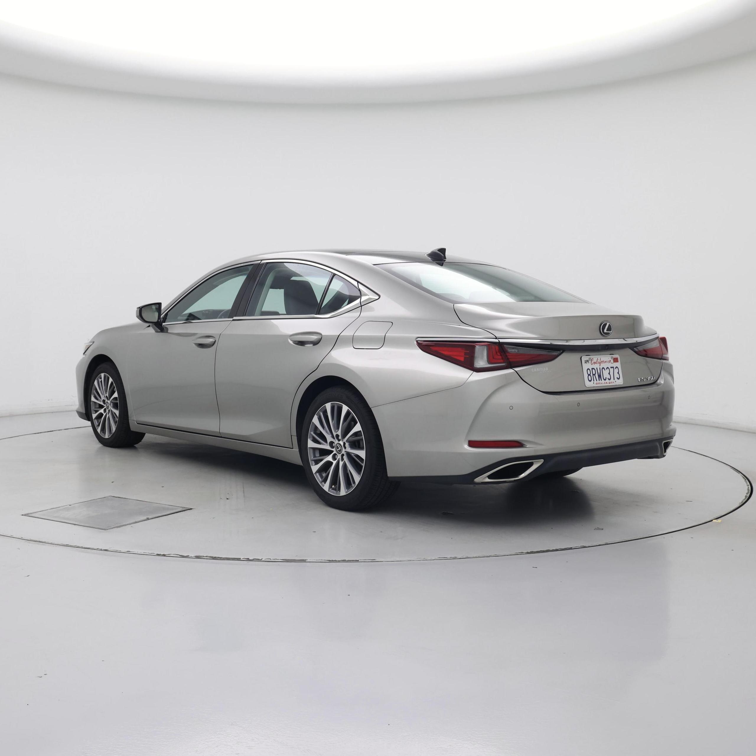 Thumbnail: 2019 Lexus ES - 2