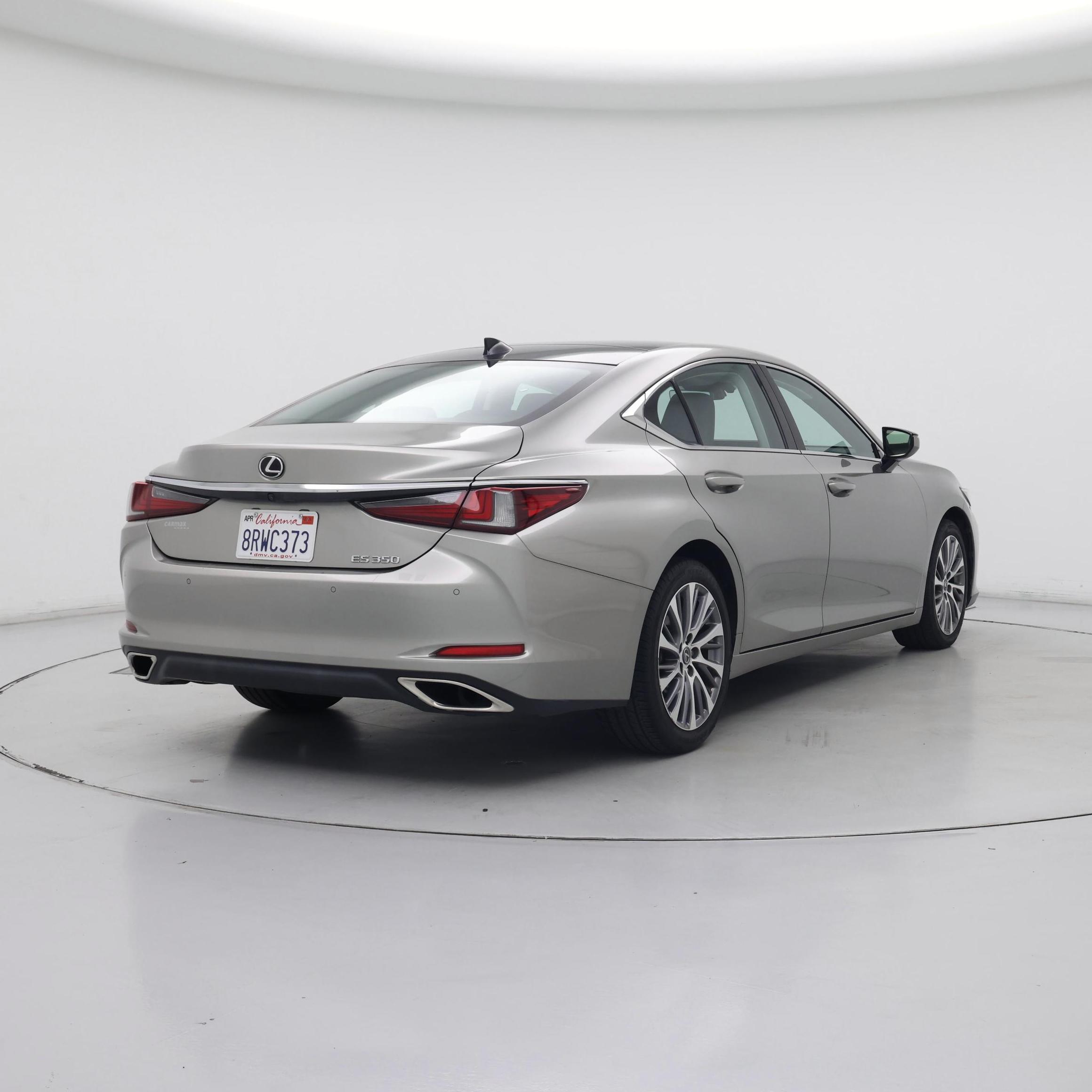 Thumbnail: 2019 Lexus ES - 8